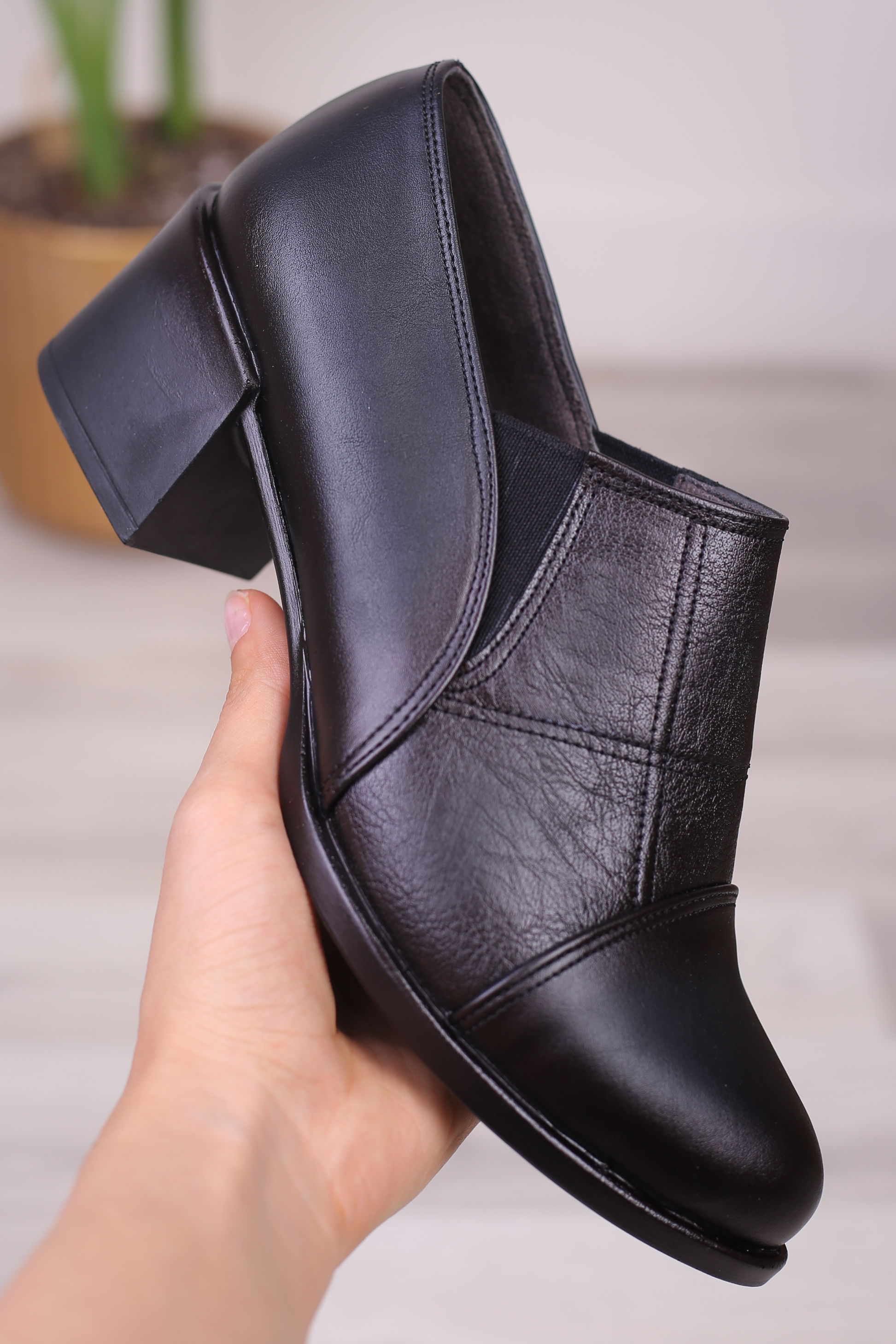 کفش پرسنلی زنانه طبی کامیل