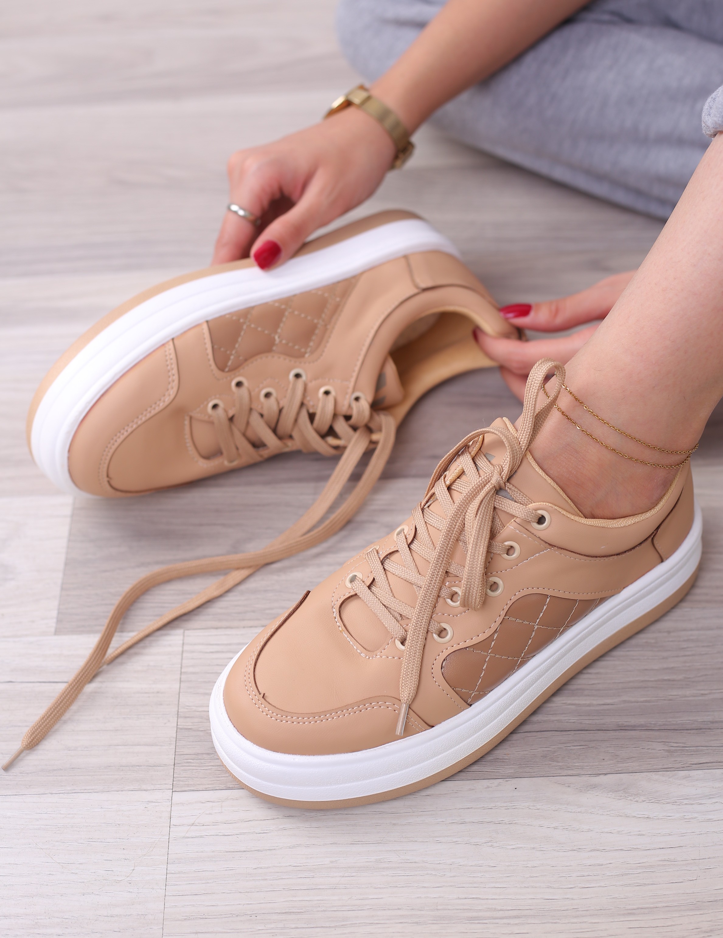 کفش اسپرت زنانه شنل آوا