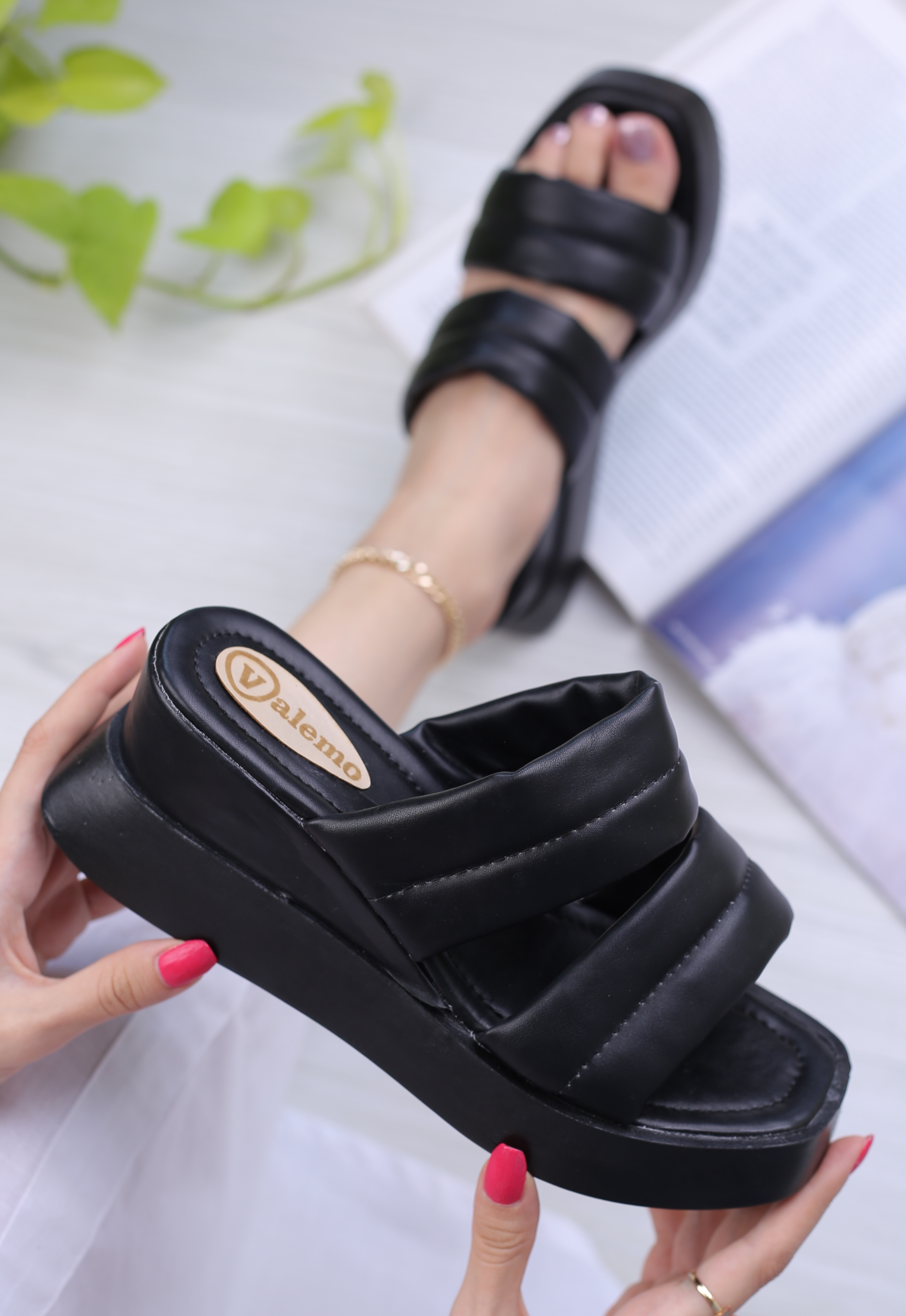 کفش صندل زنانه روفرشی ساحل