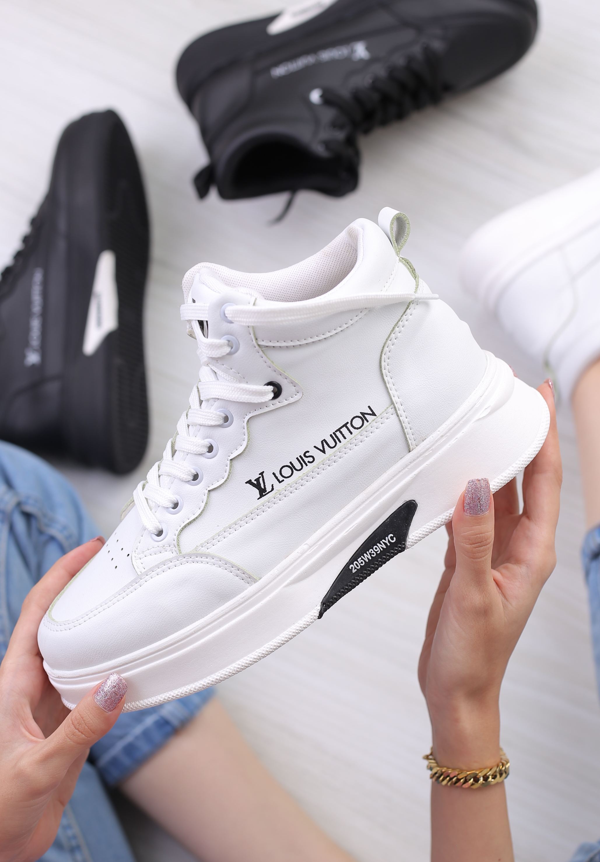 کفش اسپرت زنانه ساقدار ال وی