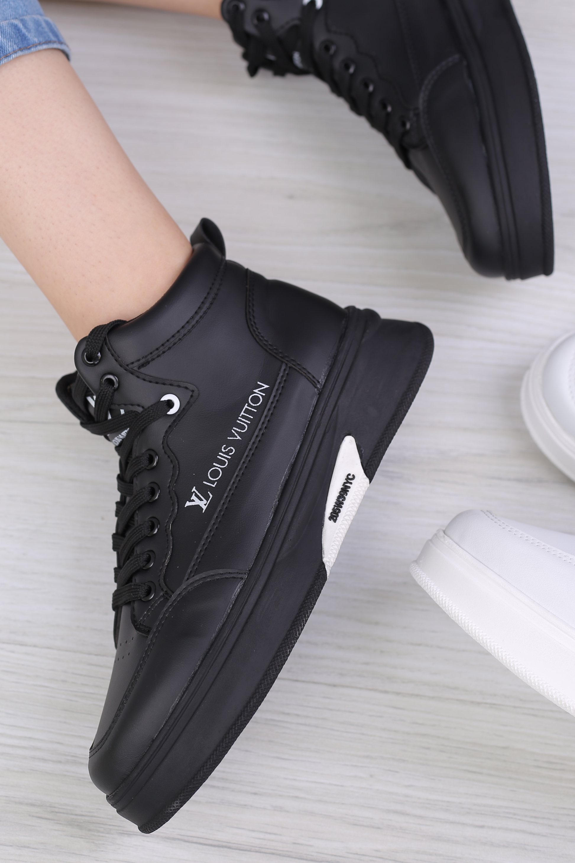 کفش اسپرت زنانه ساقدار ال وی