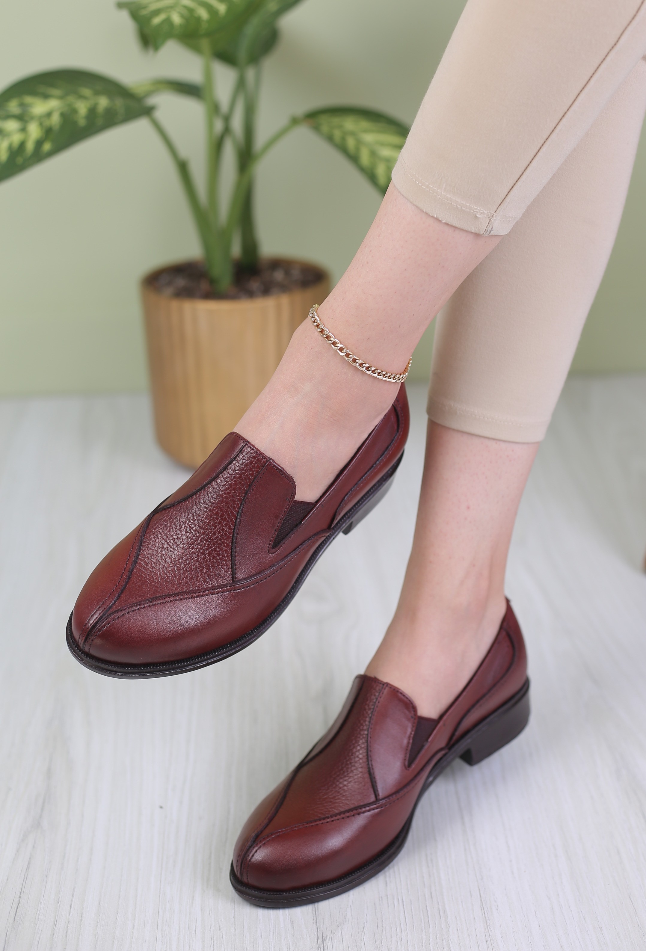 کفش پرسنلی زنانه کد 124 پلاک