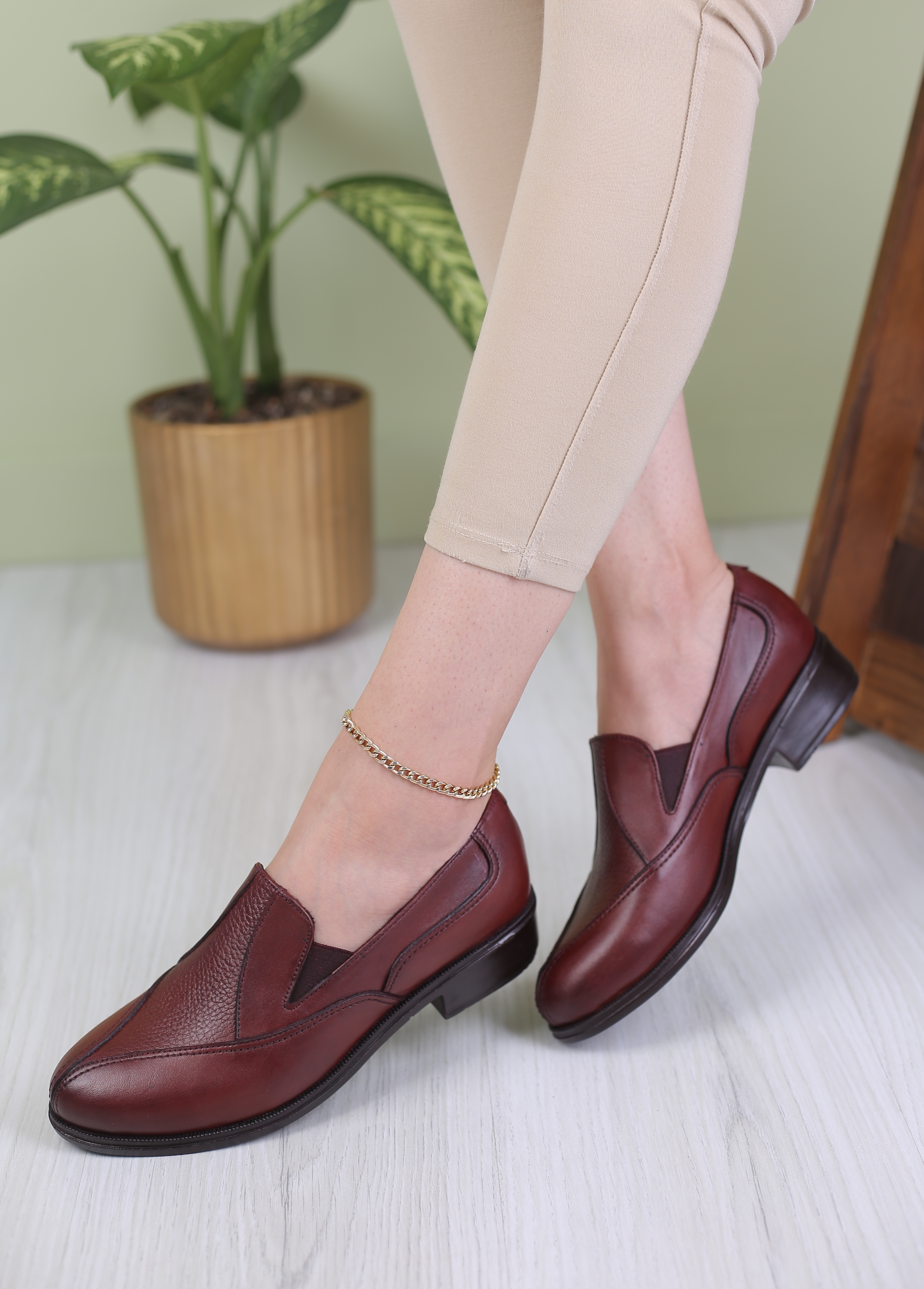 کفش پرسنلی زنانه کد 124 پلاک