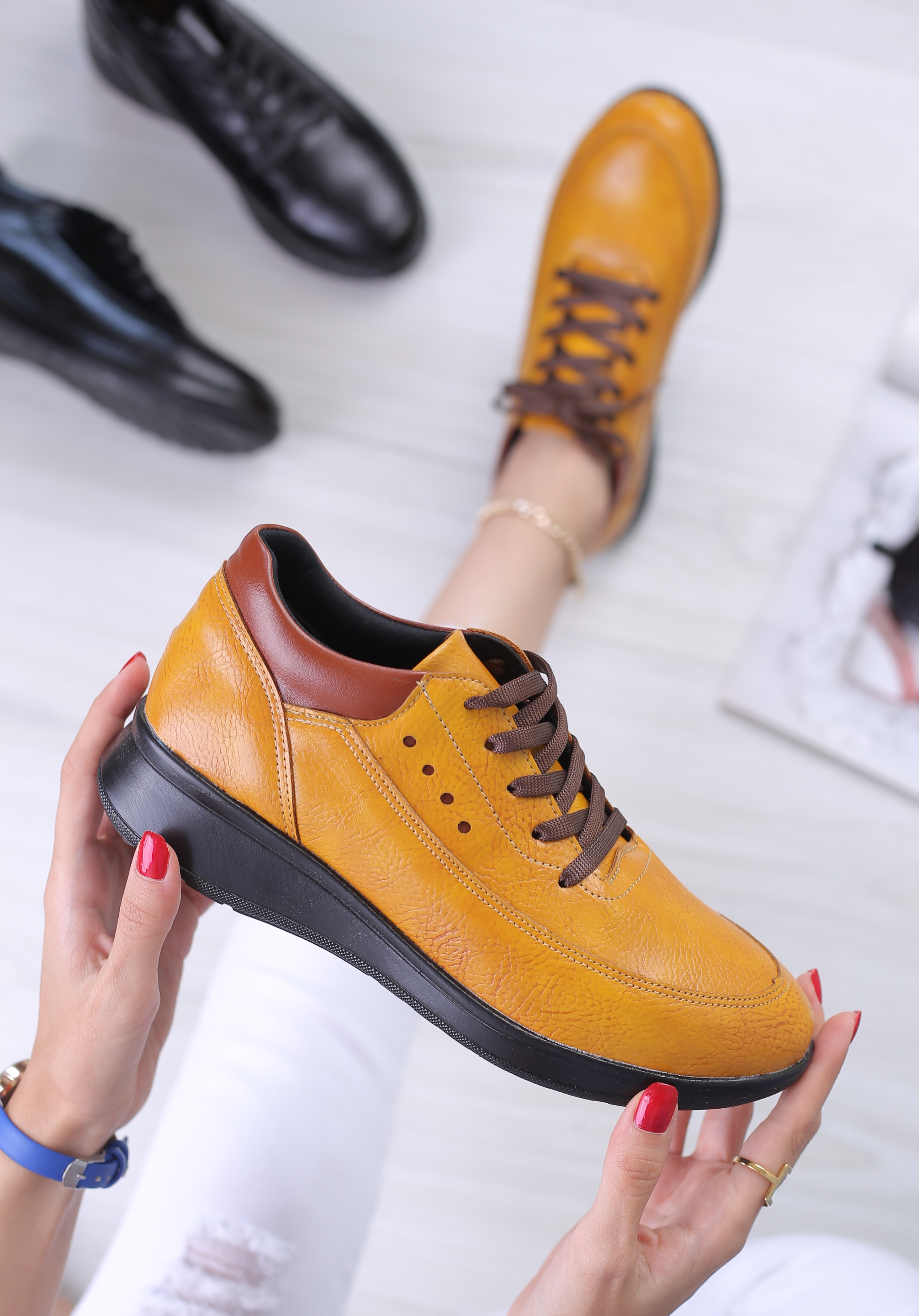 کفش پرسنلی زنانه کارنیک 051