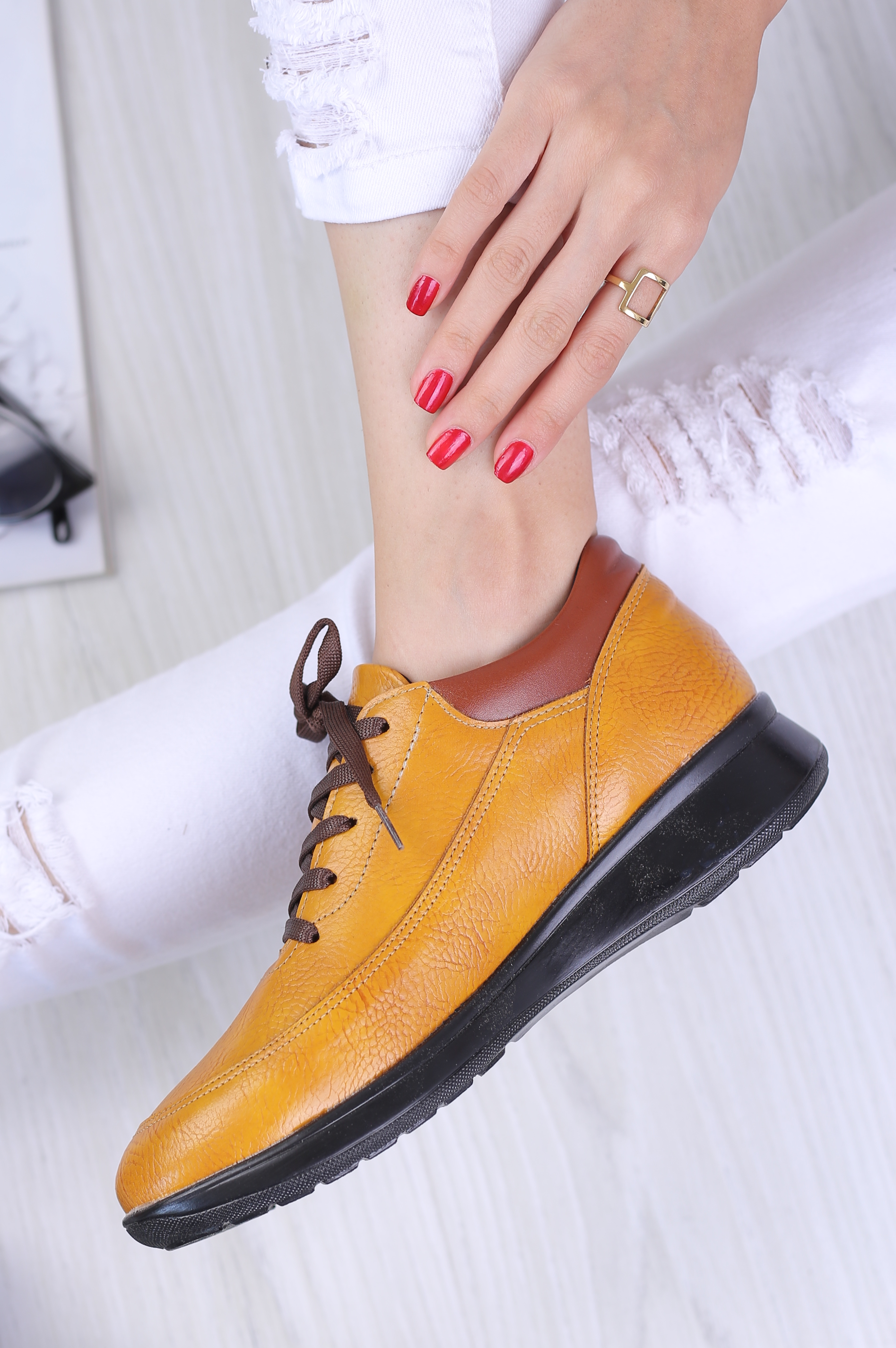 کفش پرسنلی زنانه کارنیک 051