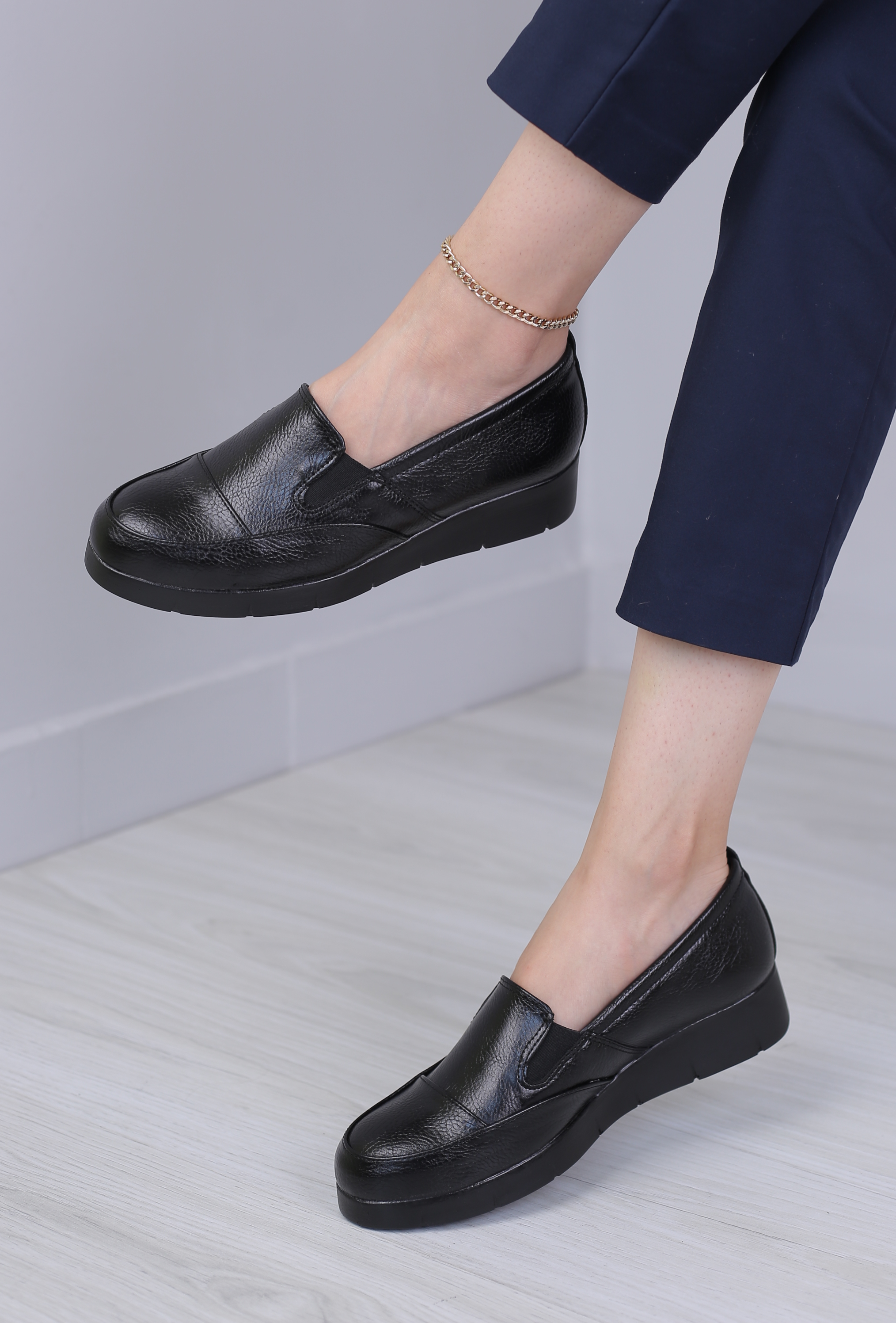 کفش پرسنلی زنانه آریانا