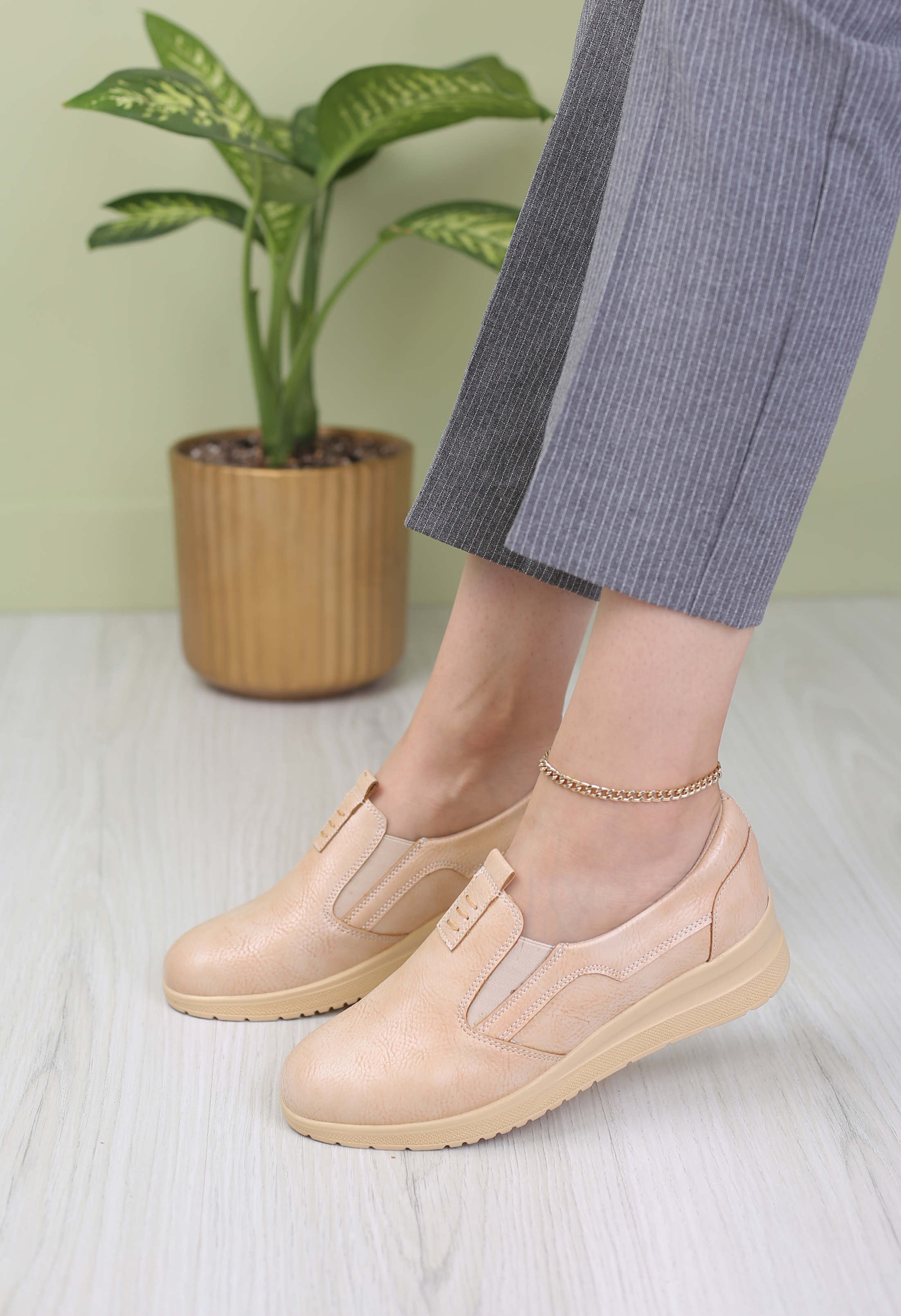 کفش پرسنلی زنانه دنیز