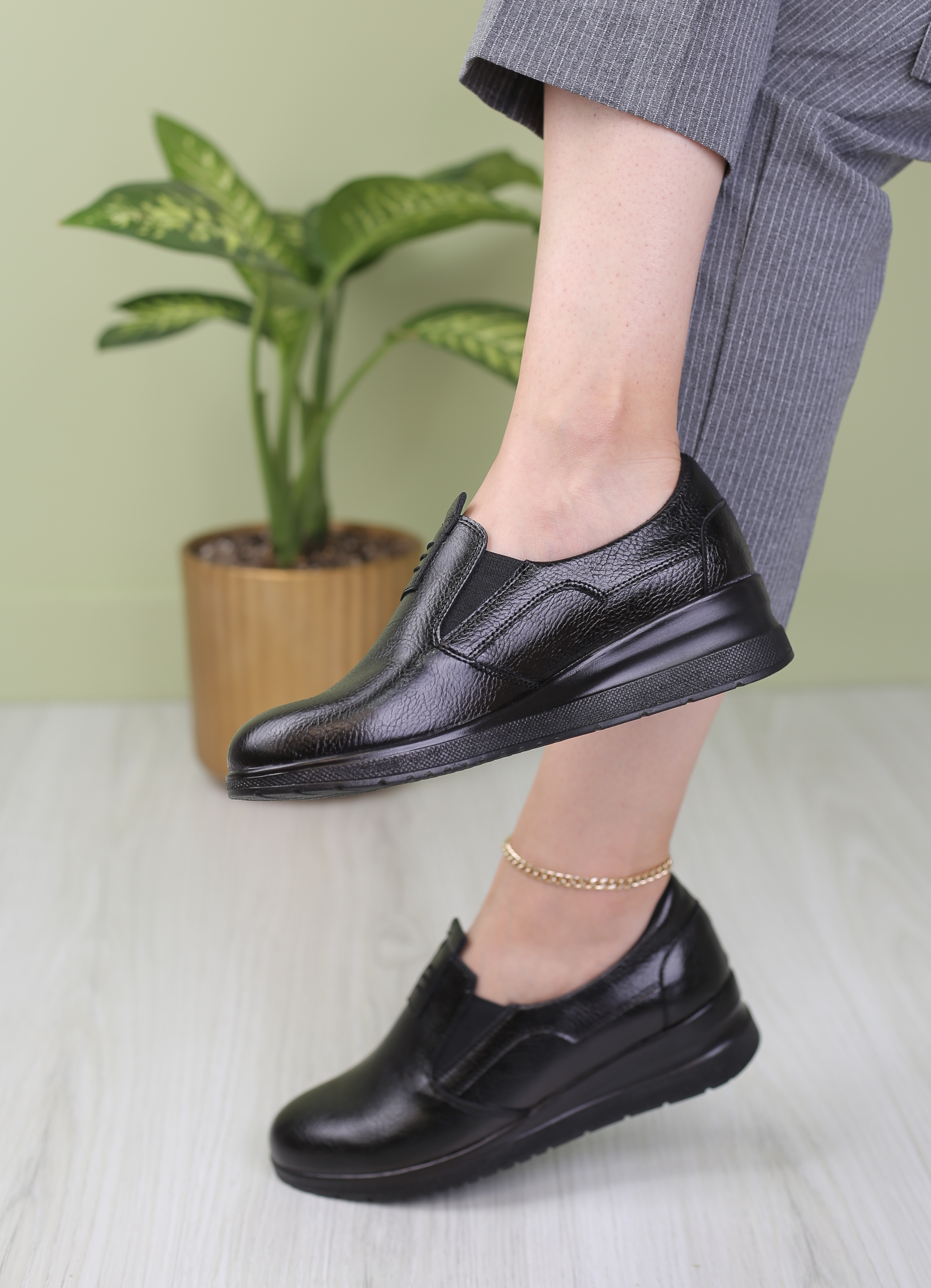 کفش پرسنلی زنانه دنیز