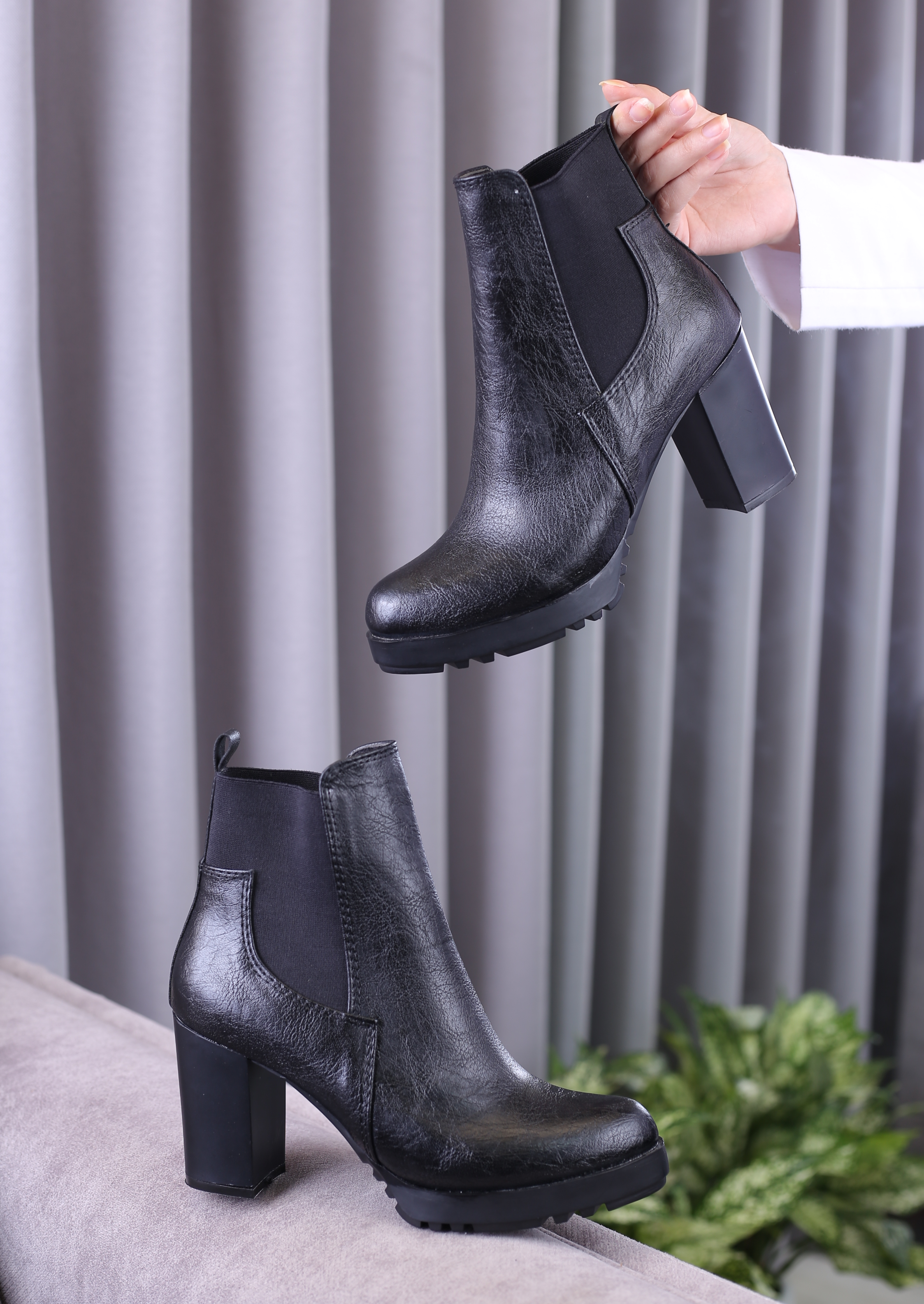 کفش بوت زنانه کشی