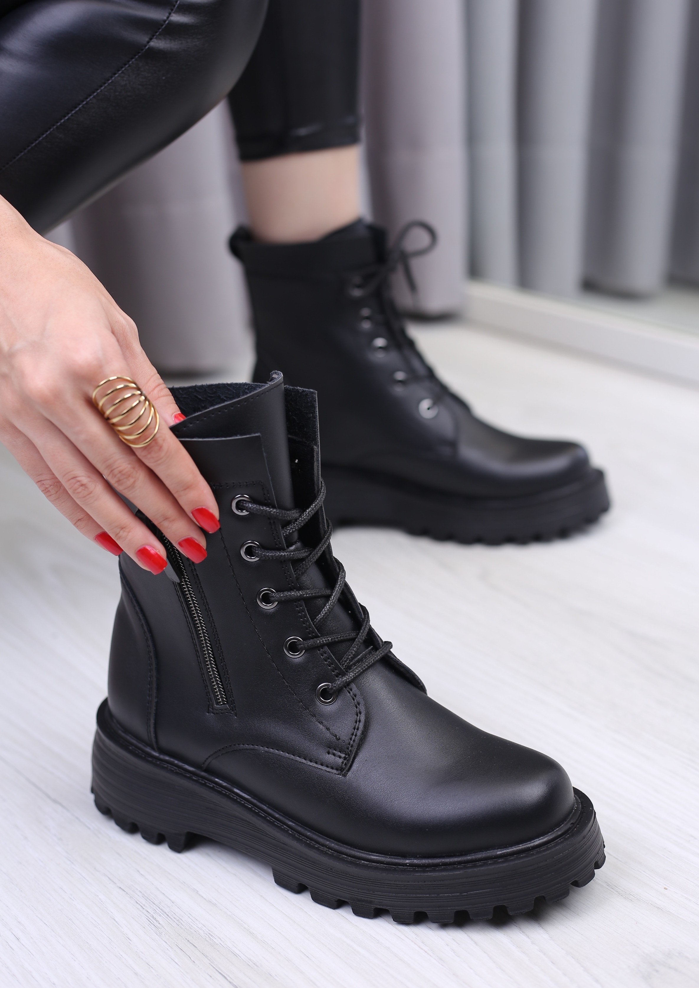 نیم بوت زنانه زیپ بیرون