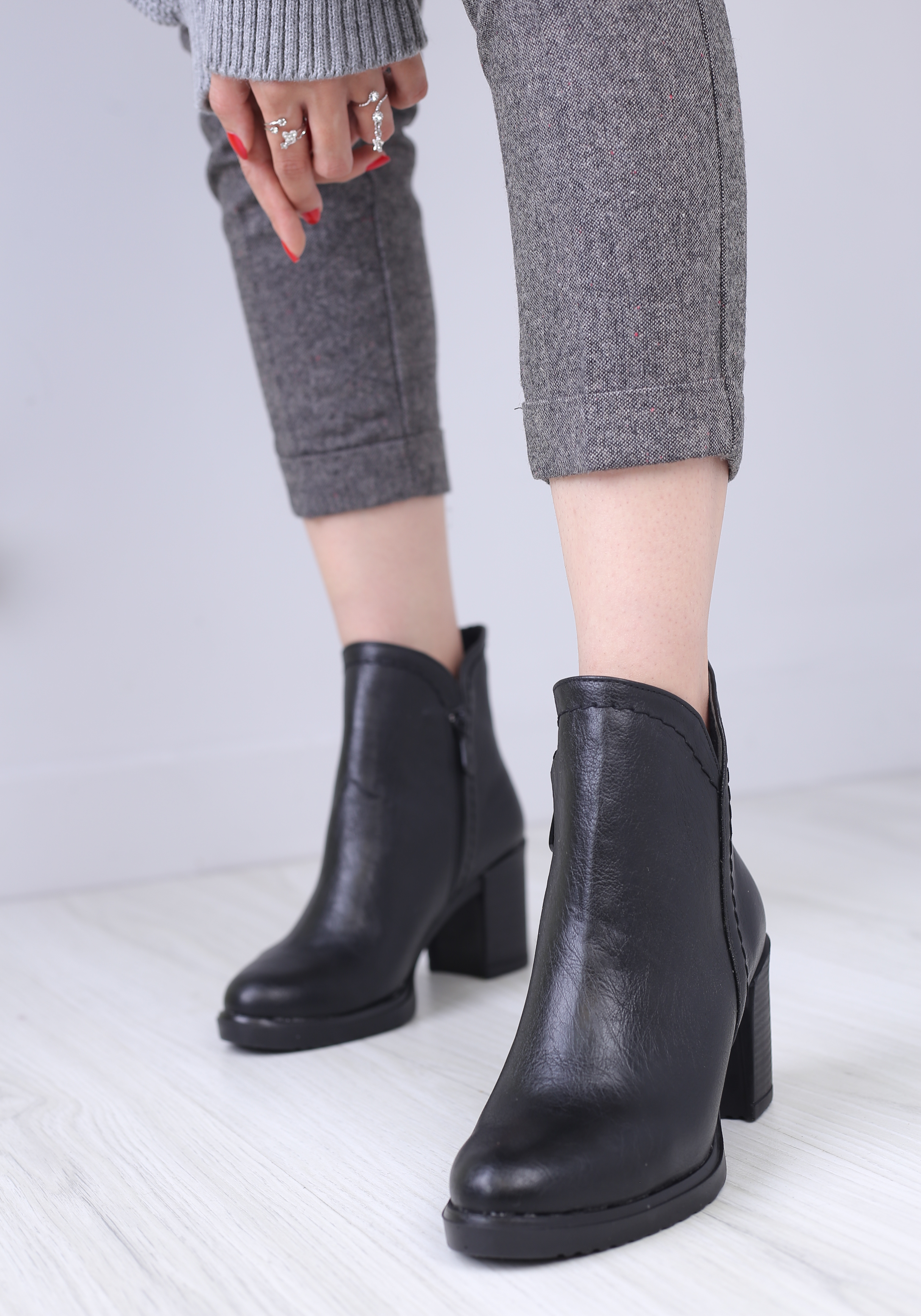 نیم بوت زنانه دوختی