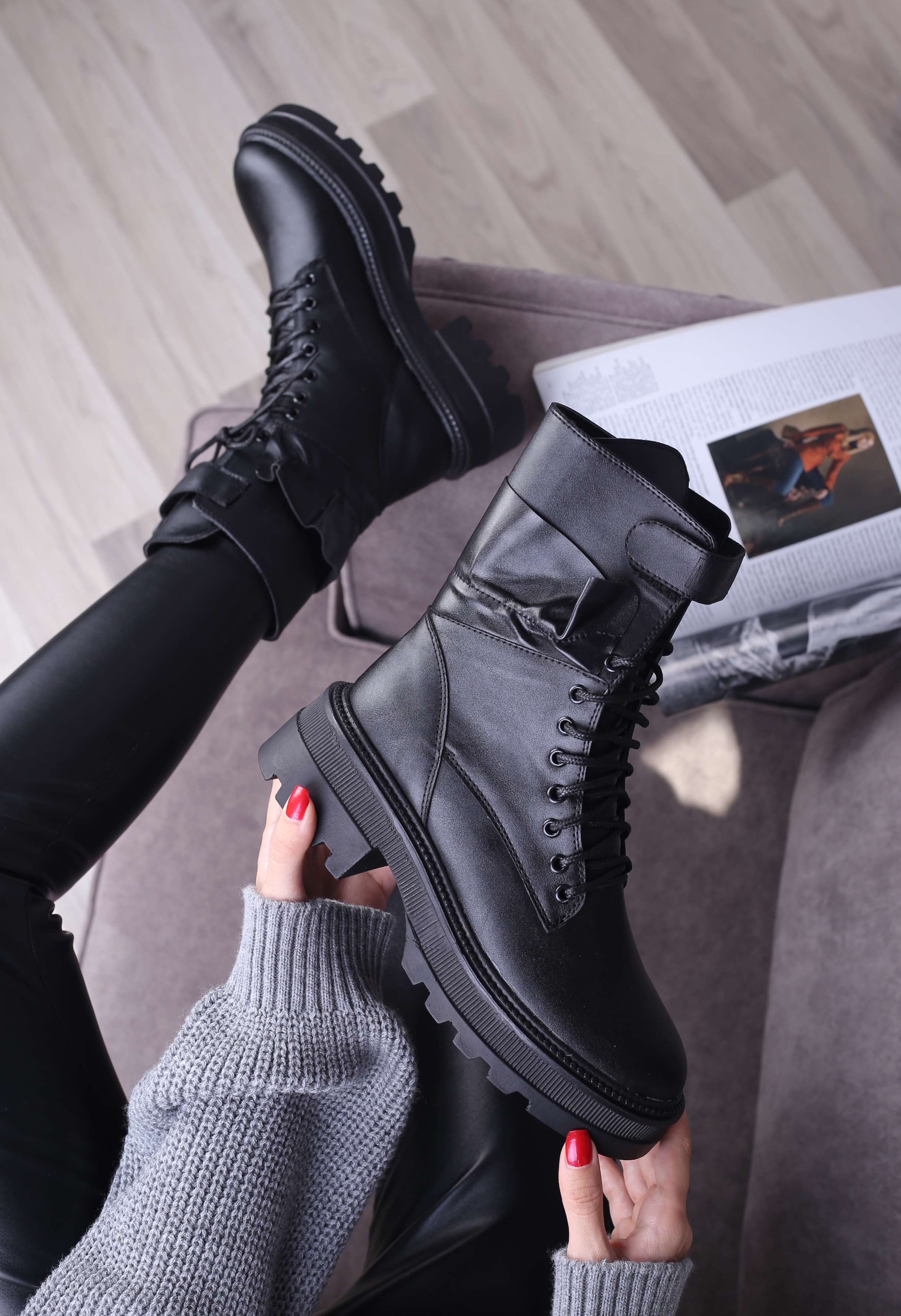 کفش بوت پشت چروک چسبی