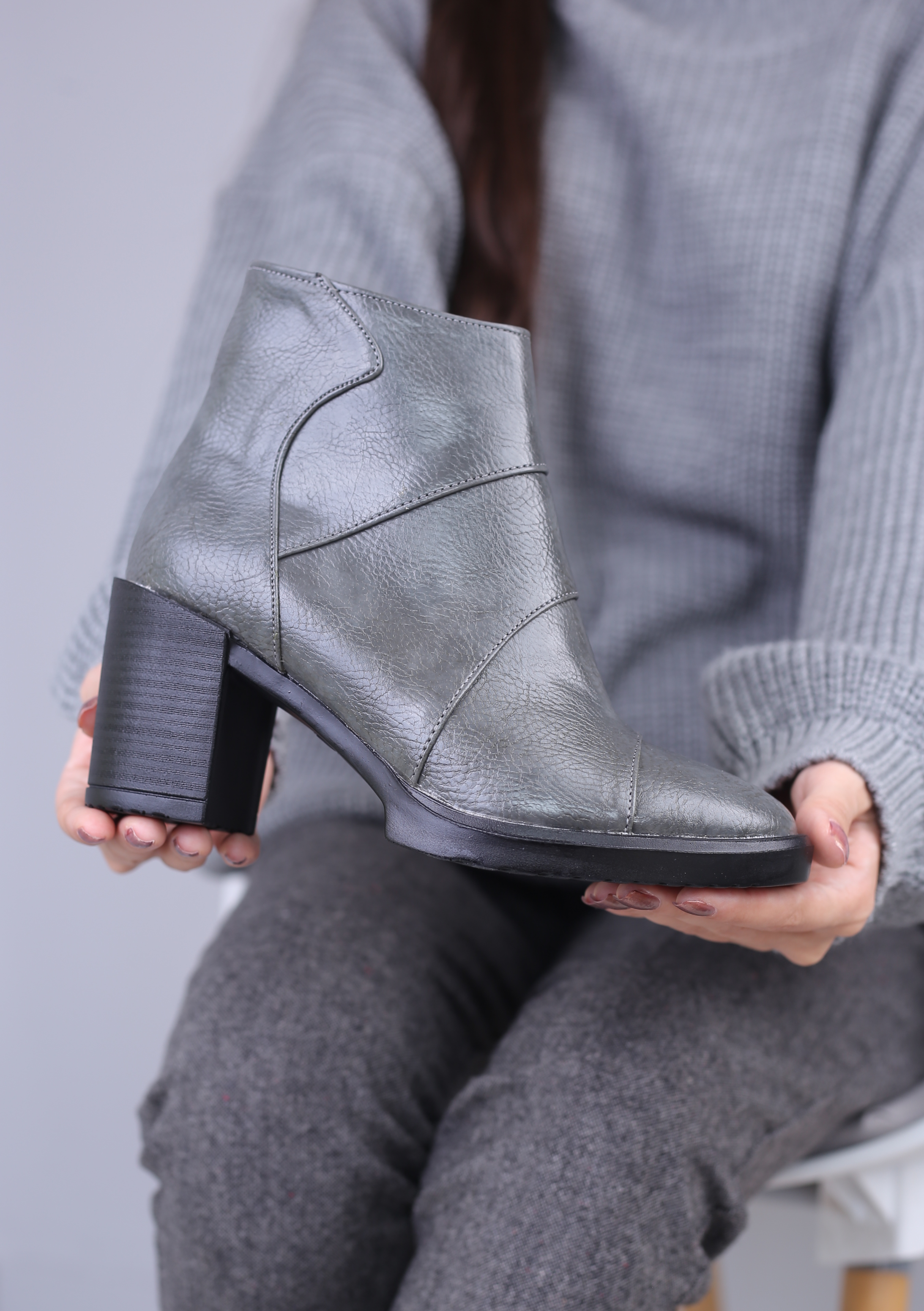 کفش نیم بوت زنانه 550