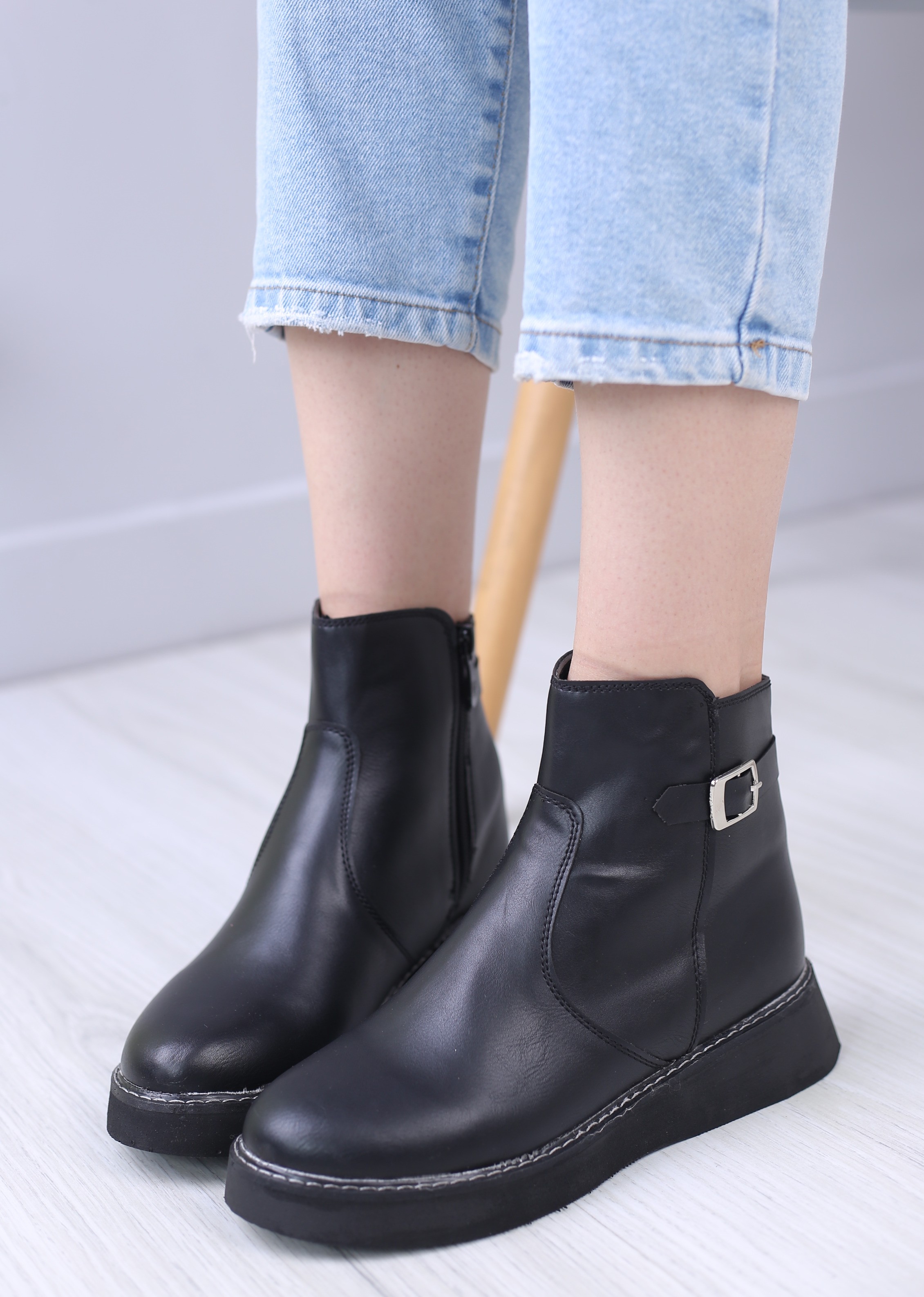 نیم بوت زنانه پی یو بی بند