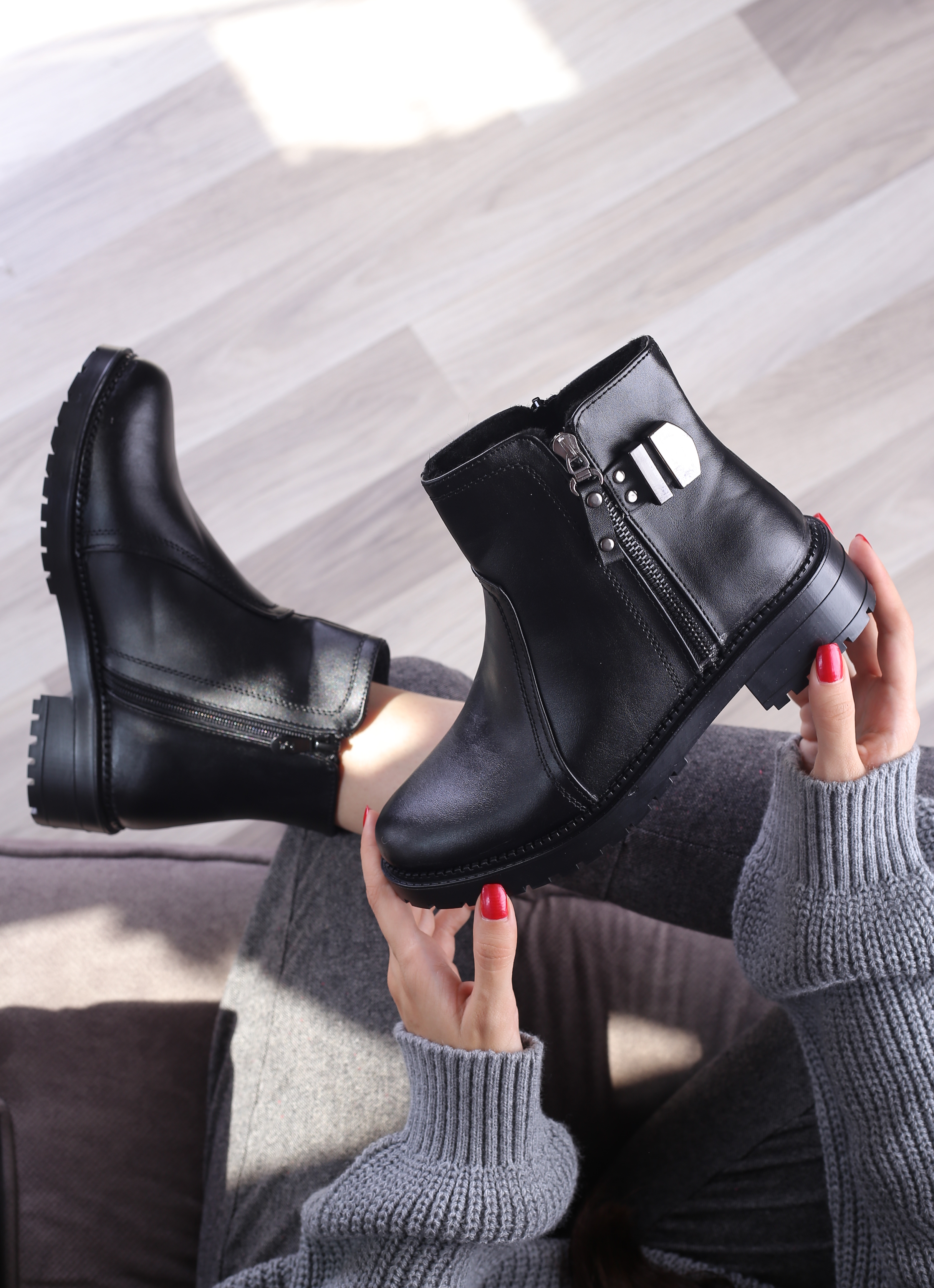 نیم بوت زنانه منگوله باغ