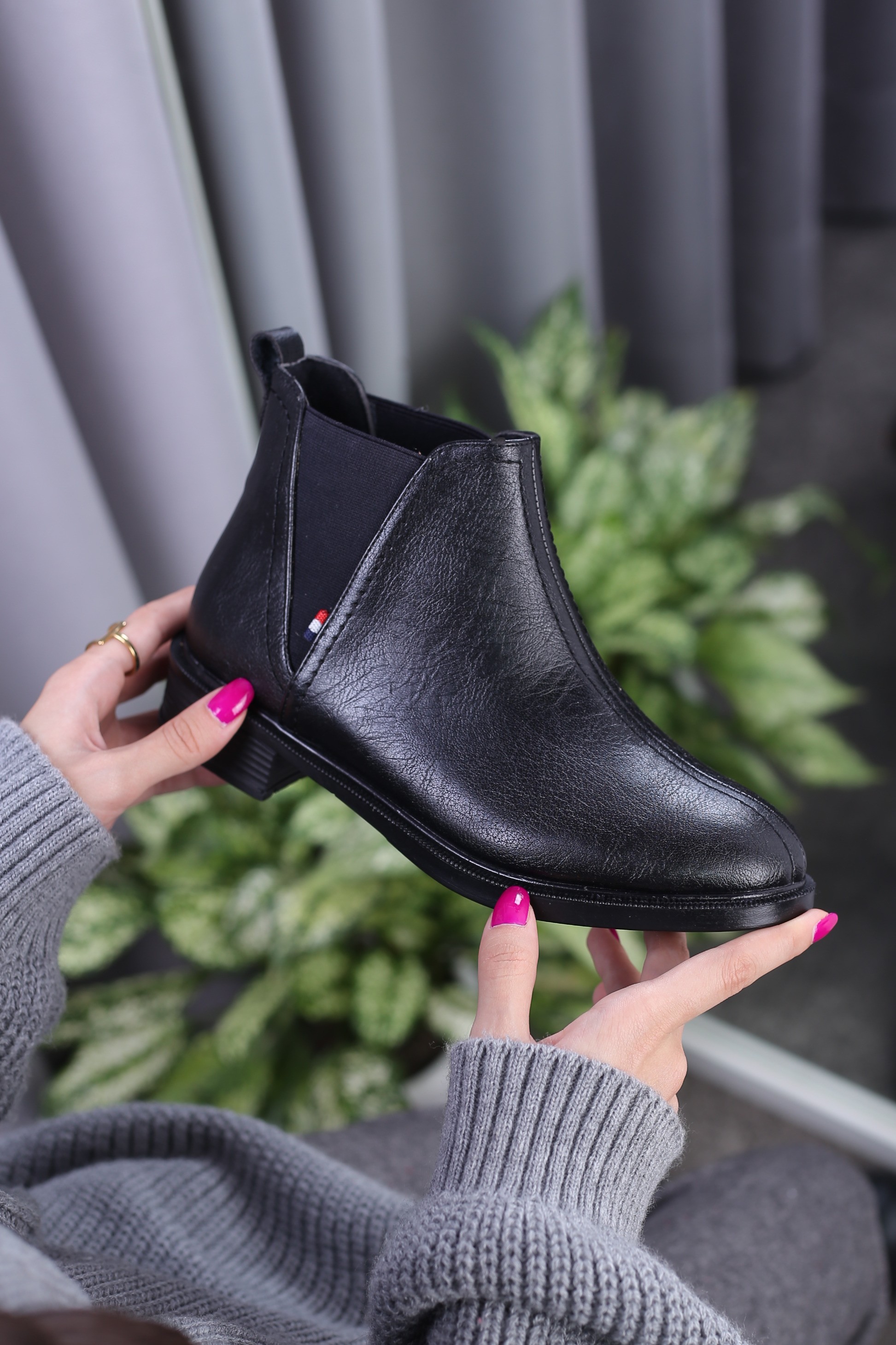 نیم بوت زنانه مانلی