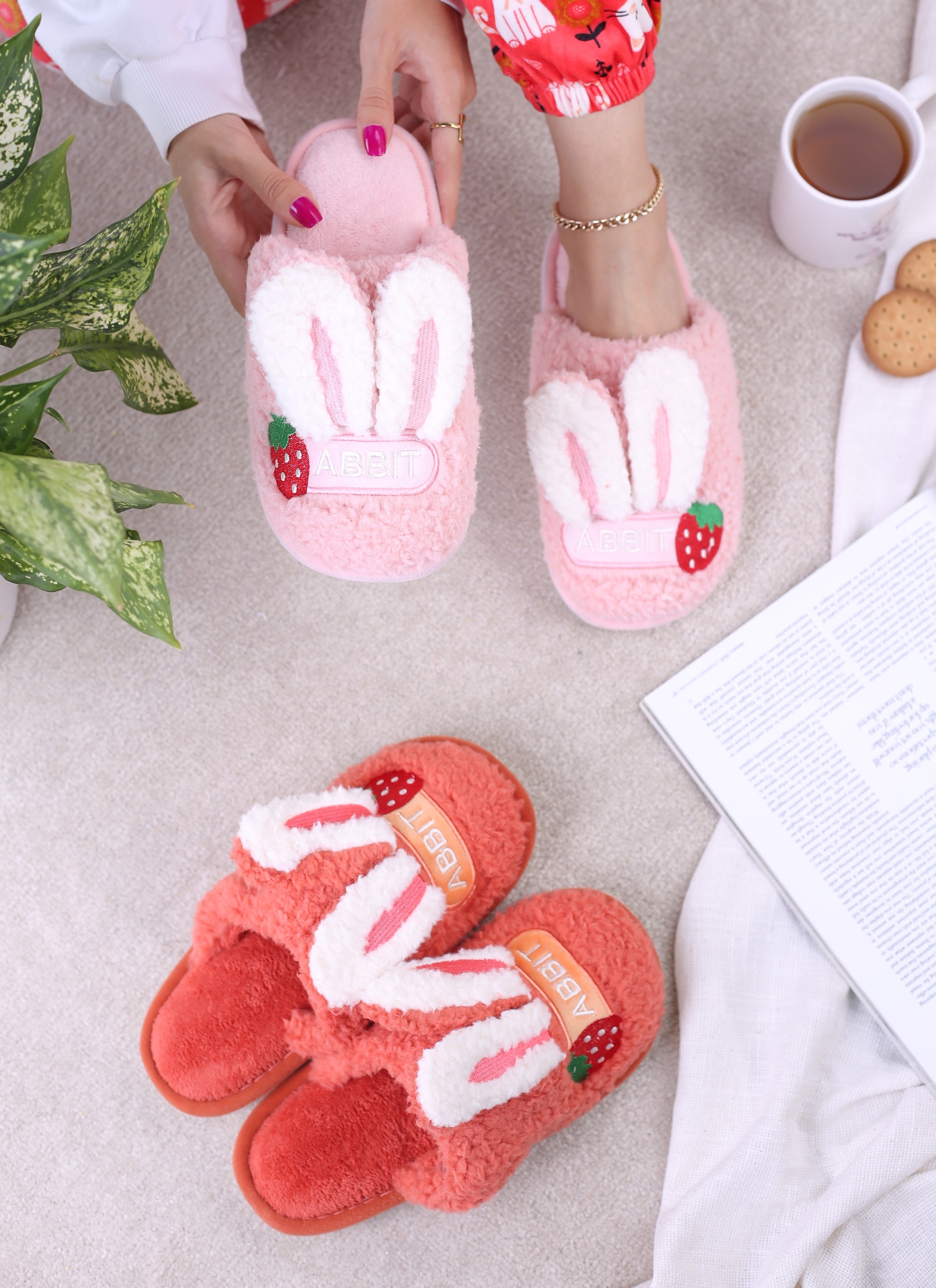 پاپوش جلوبسته زنانه خرگوش توت فرنگی