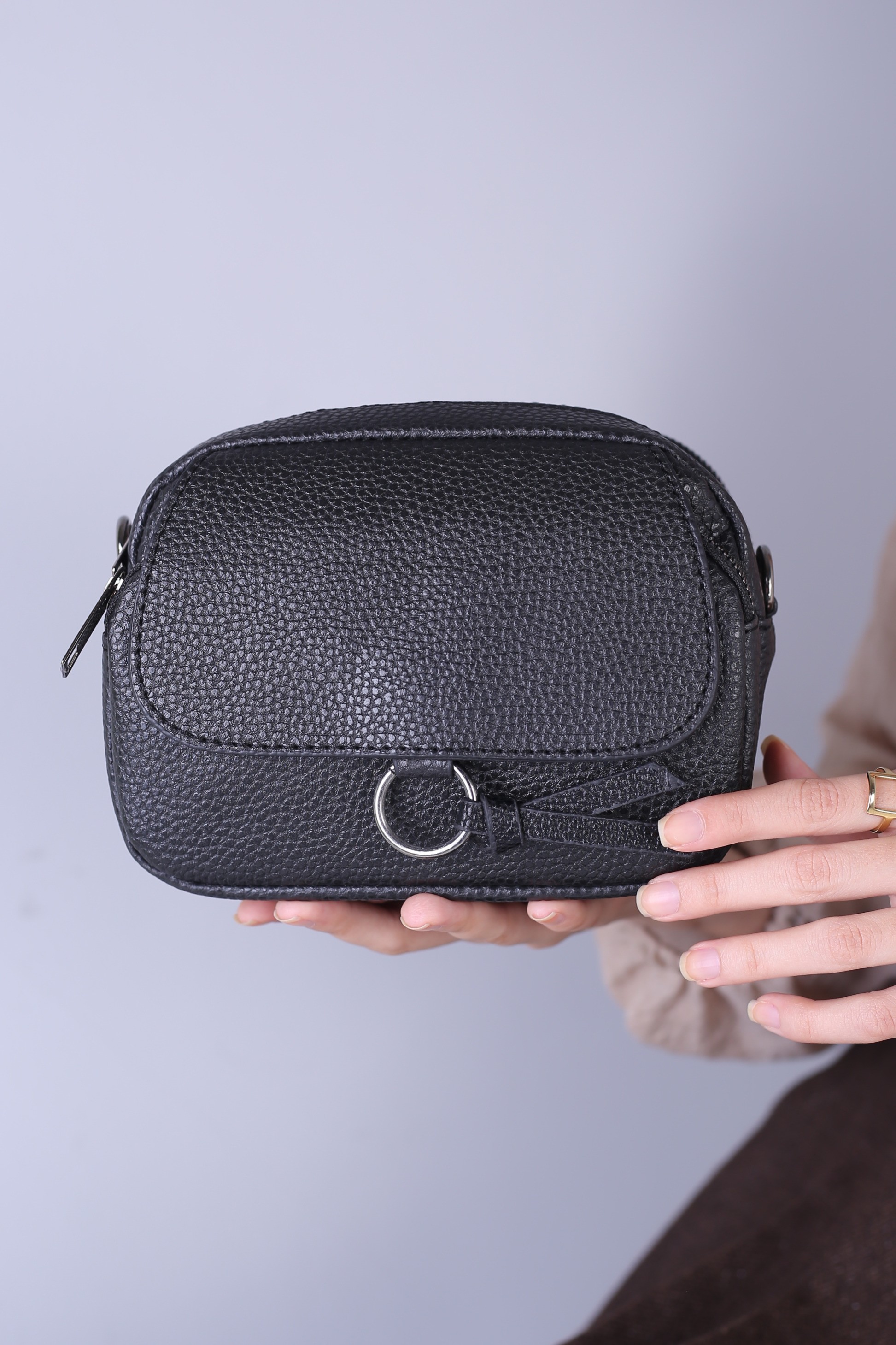 کیف دوشی زنانه کد 240