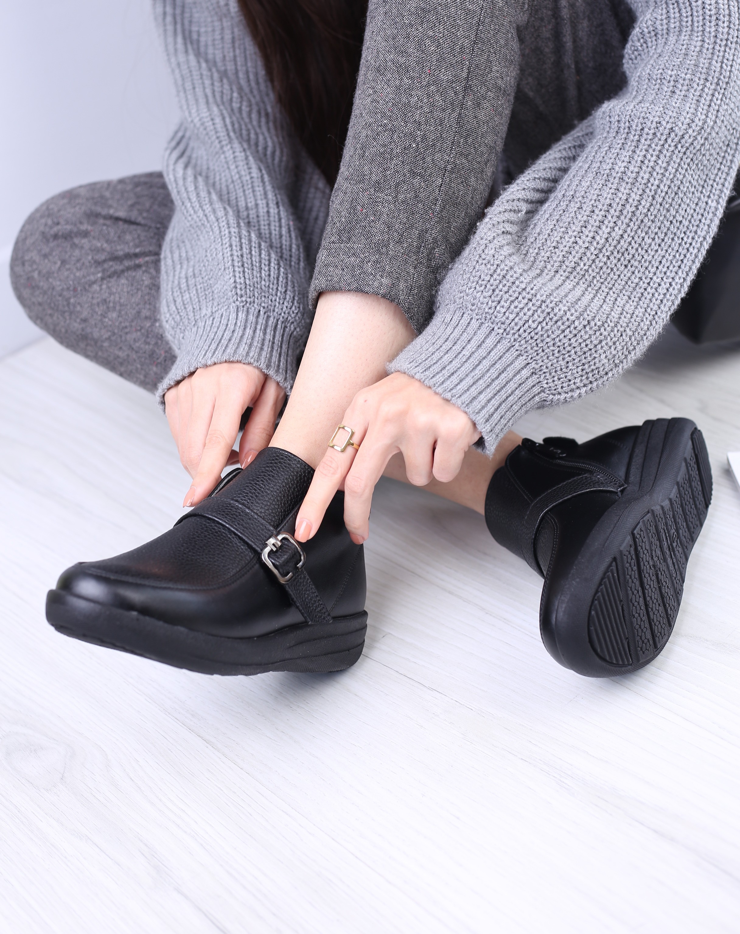 نیم بوت زنانه مایوشوکر