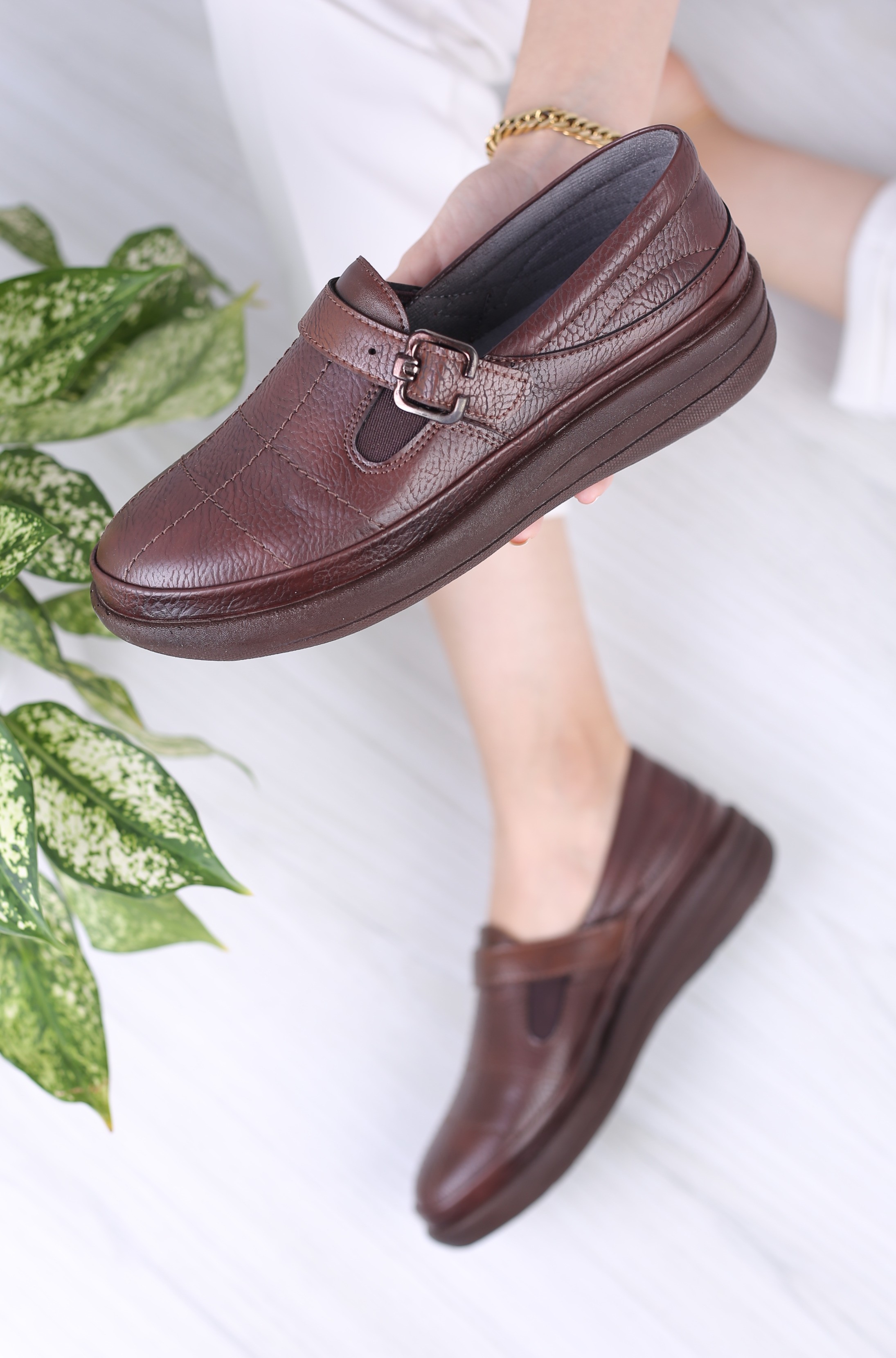 کفش پرسنلی زنانه شطرنجی