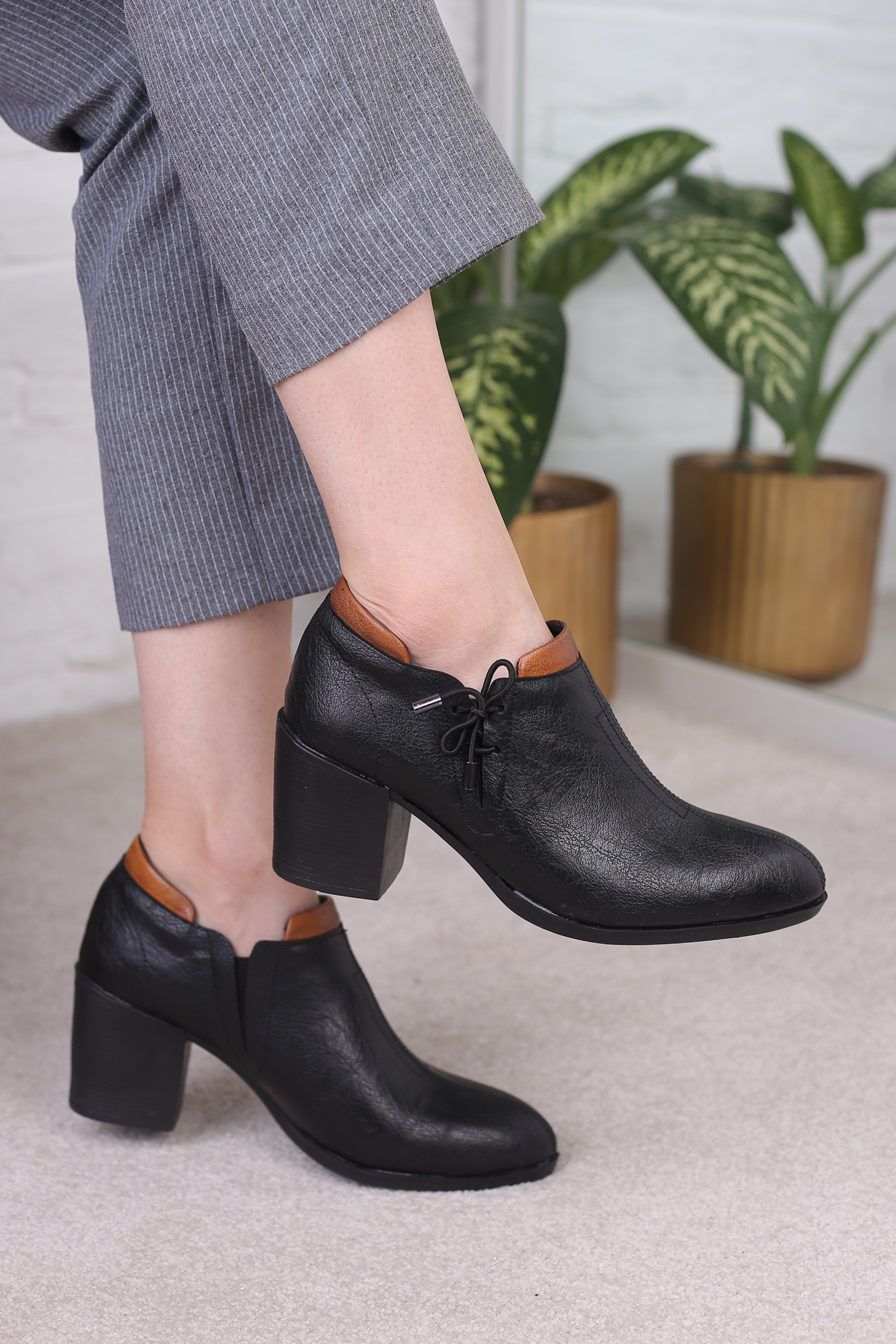 کفش پرسنلی زنانه لیدا