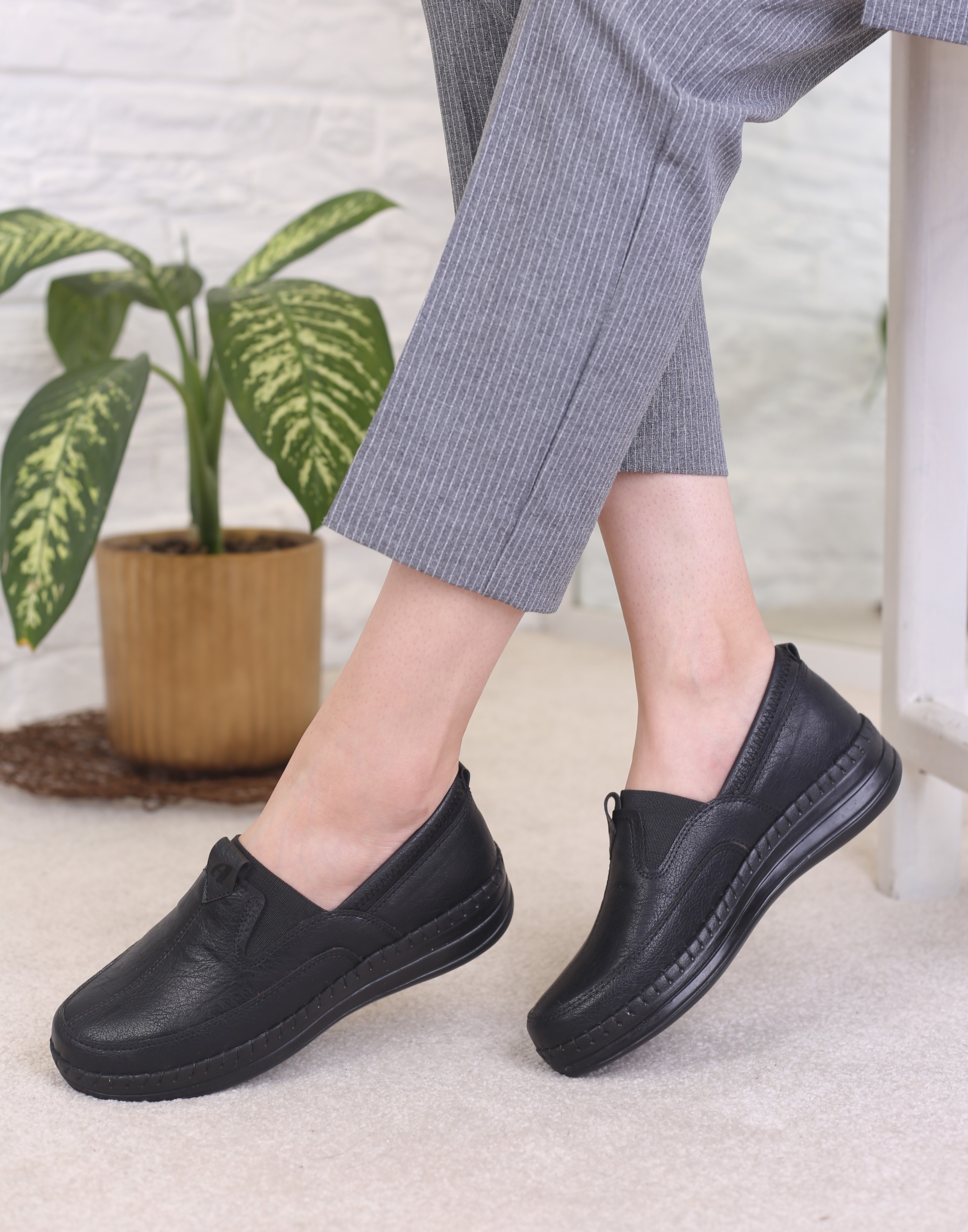 کفش پرسنلی زنانه نسترن