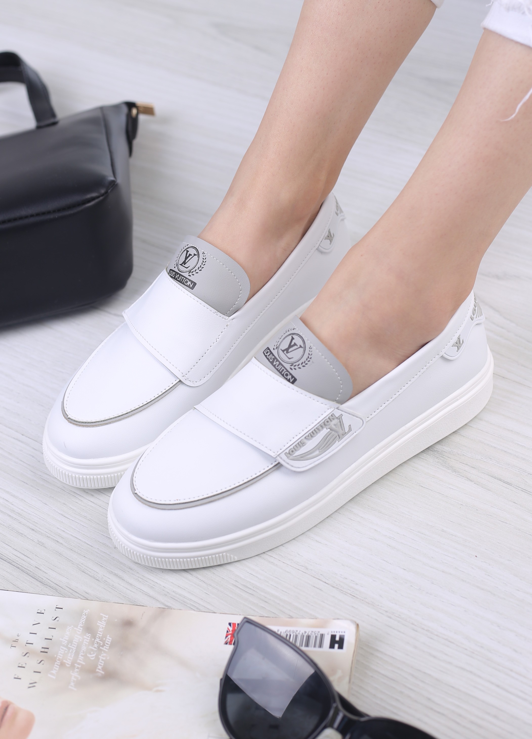 کفش کالج زنانه تک چسب