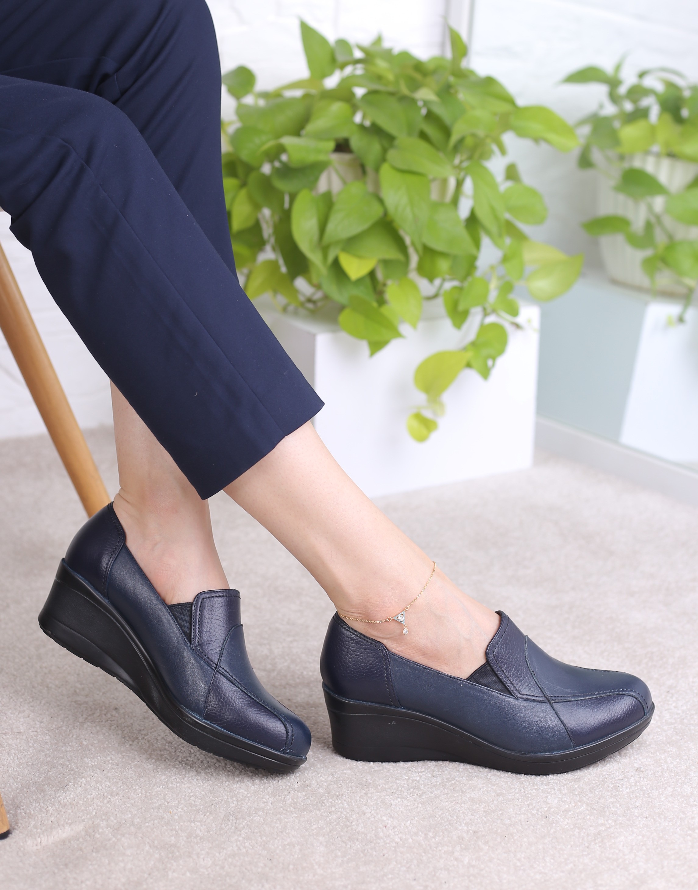 کفش پرسنلی زنانه کد 128 پلاک