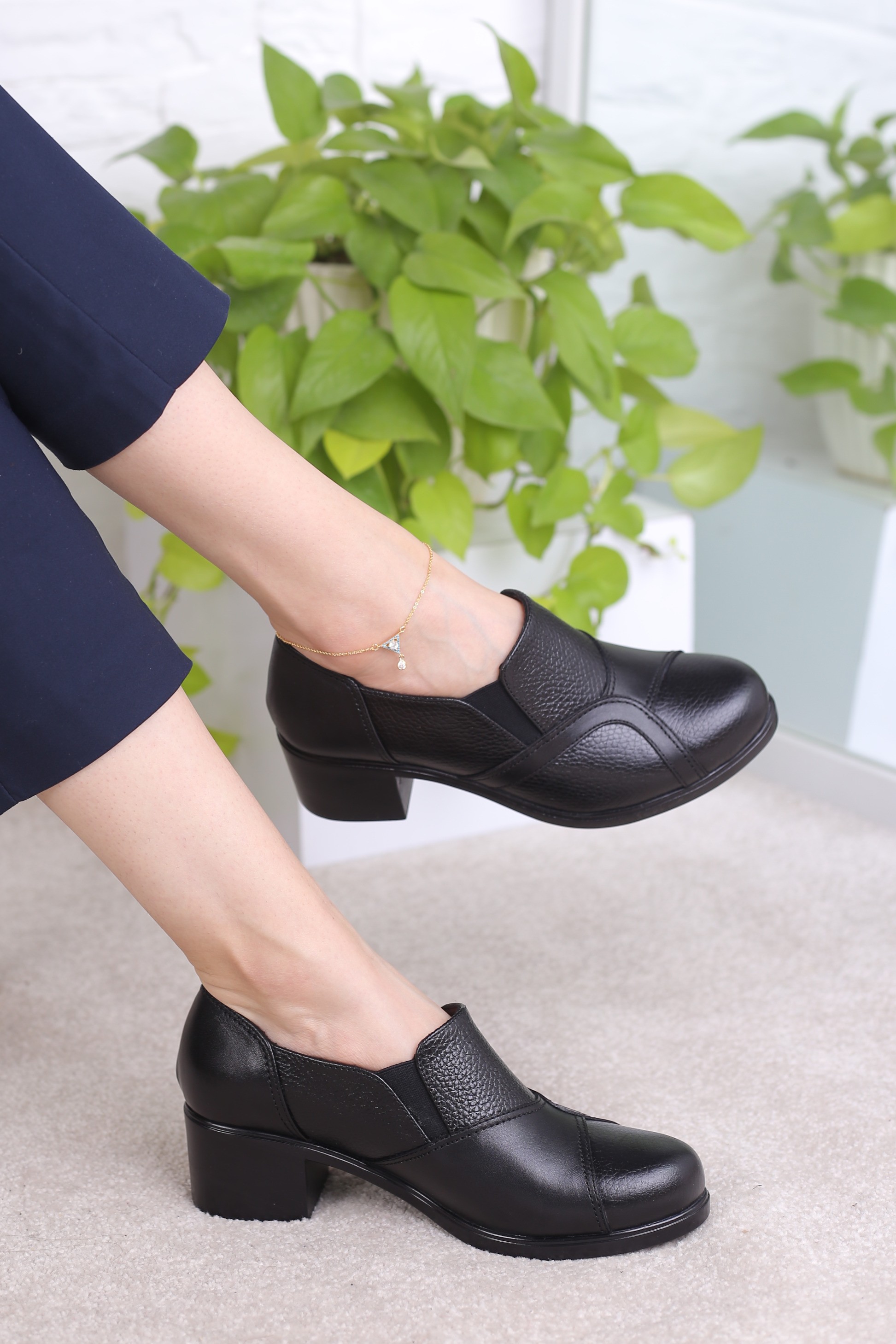 کفش پرسنلی زنانه کد 113 پلاک