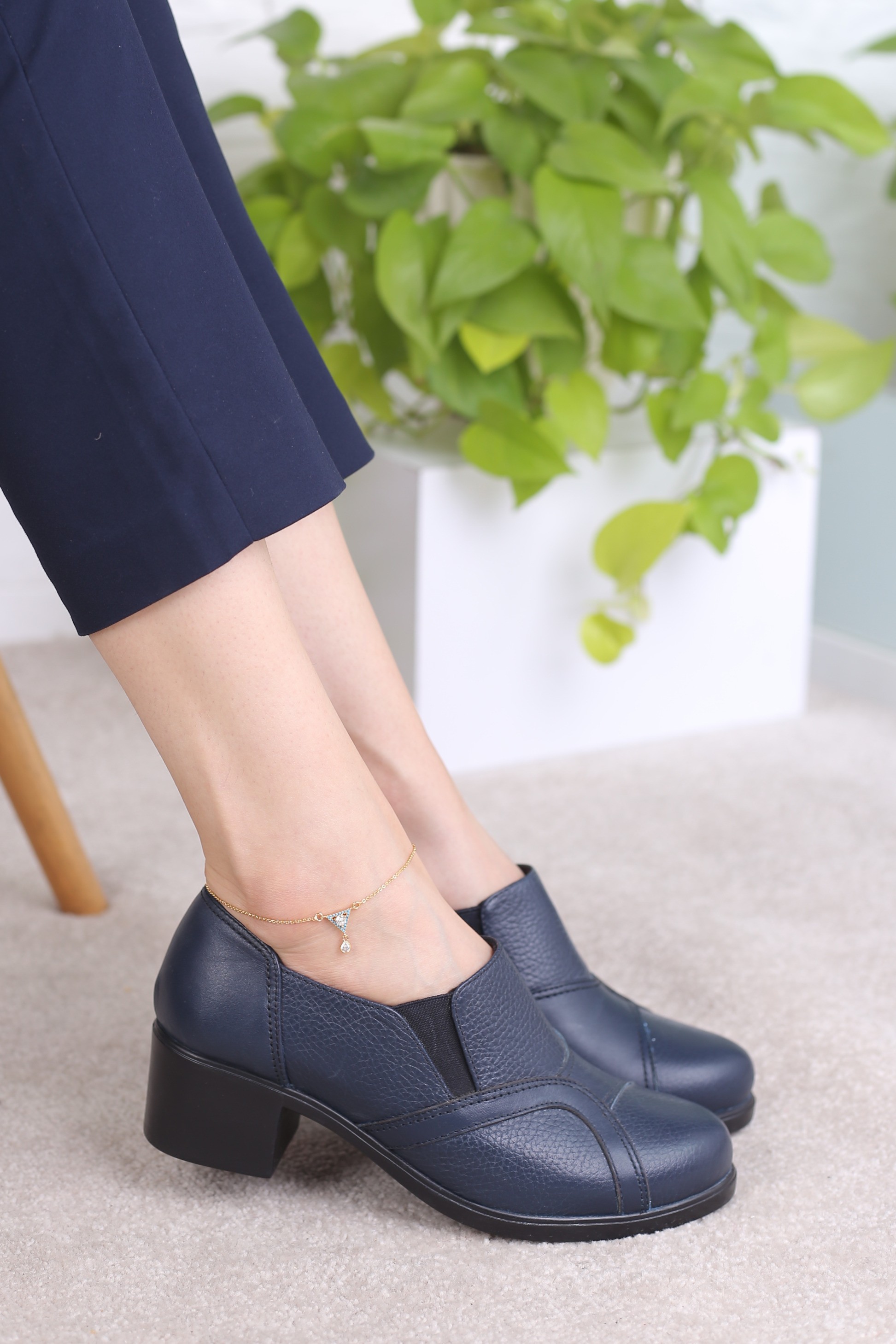 کفش پرسنلی زنانه کد 113 پلاک