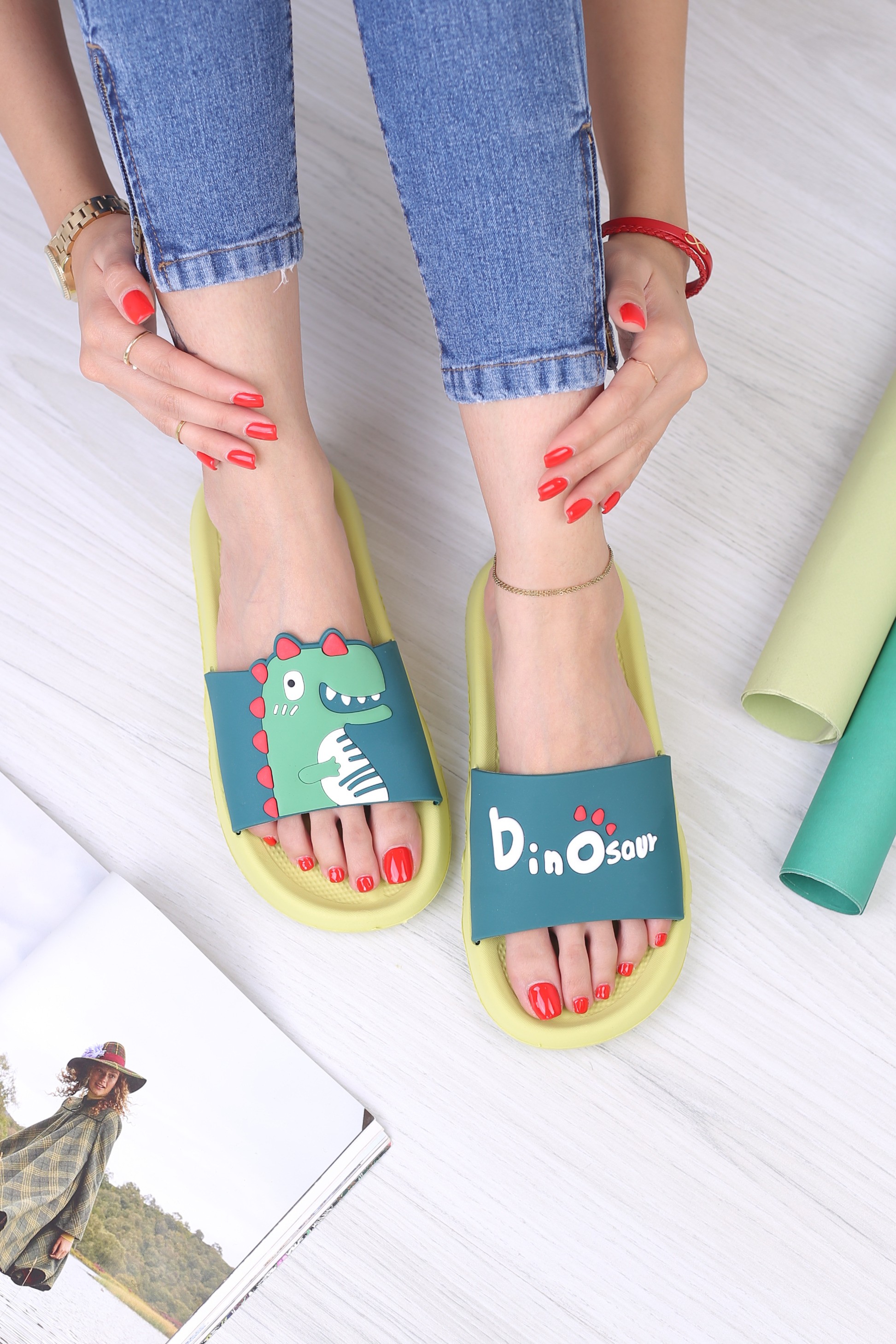 کفش صندل زنانه راحتی داینو