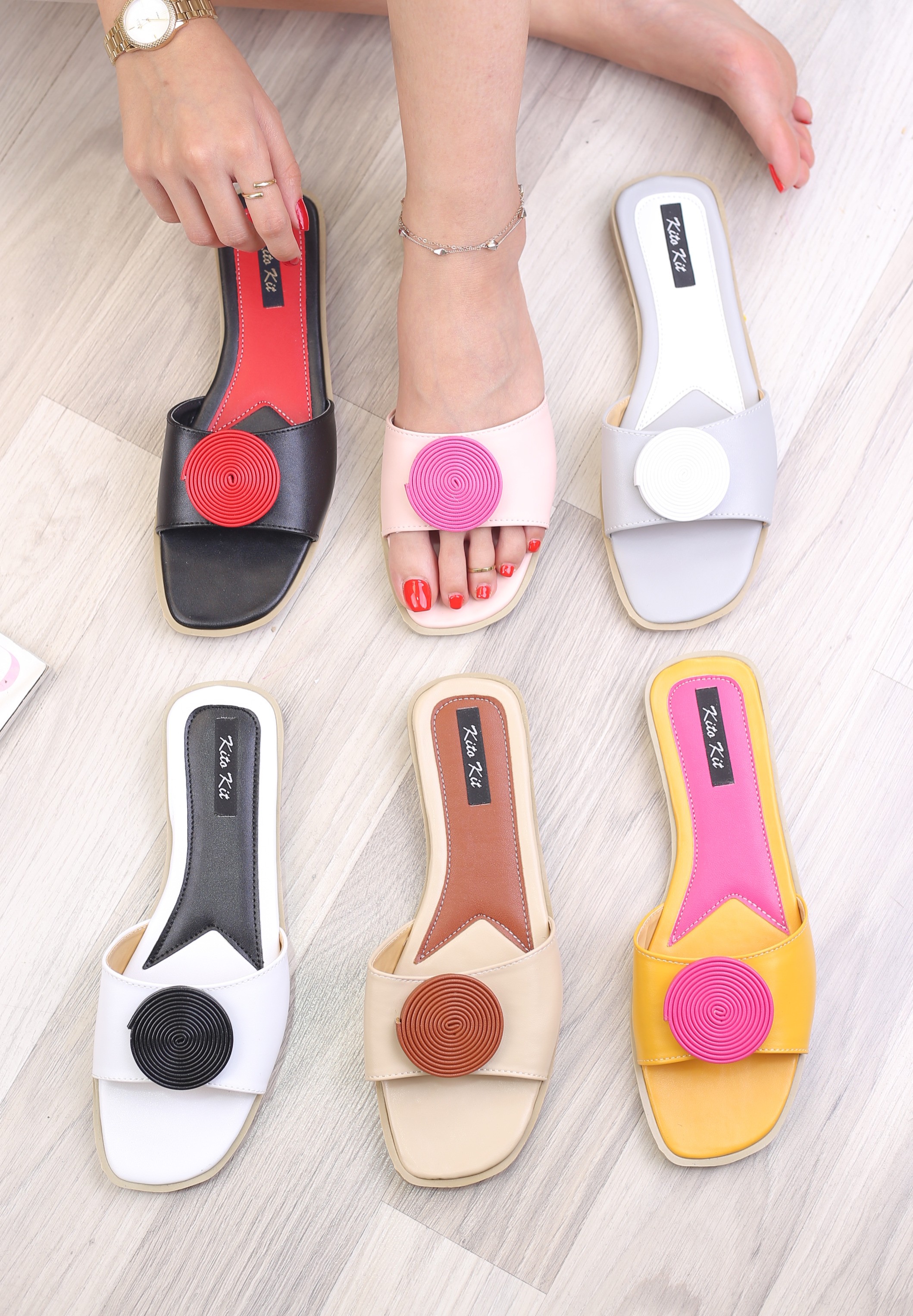 کفش صندل زنانه روفرشی صبا