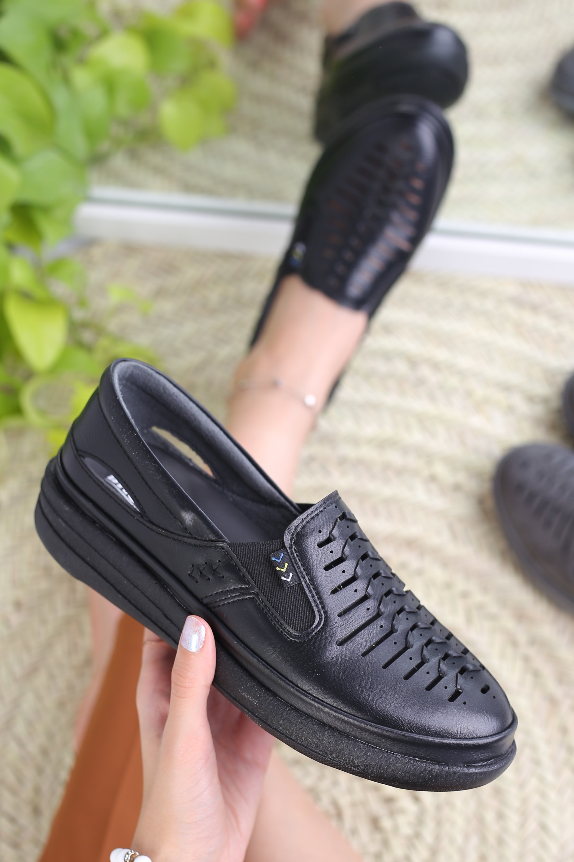 کفش پرسنلی زنانه شایکا