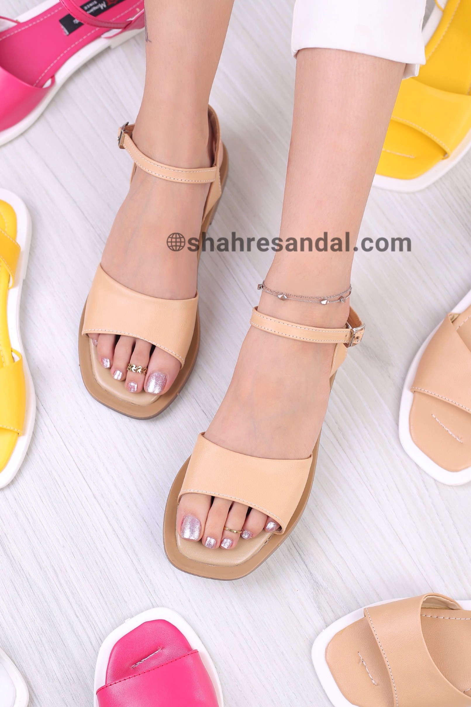 کفش صندل زنانه رکابدار ساده الیکا