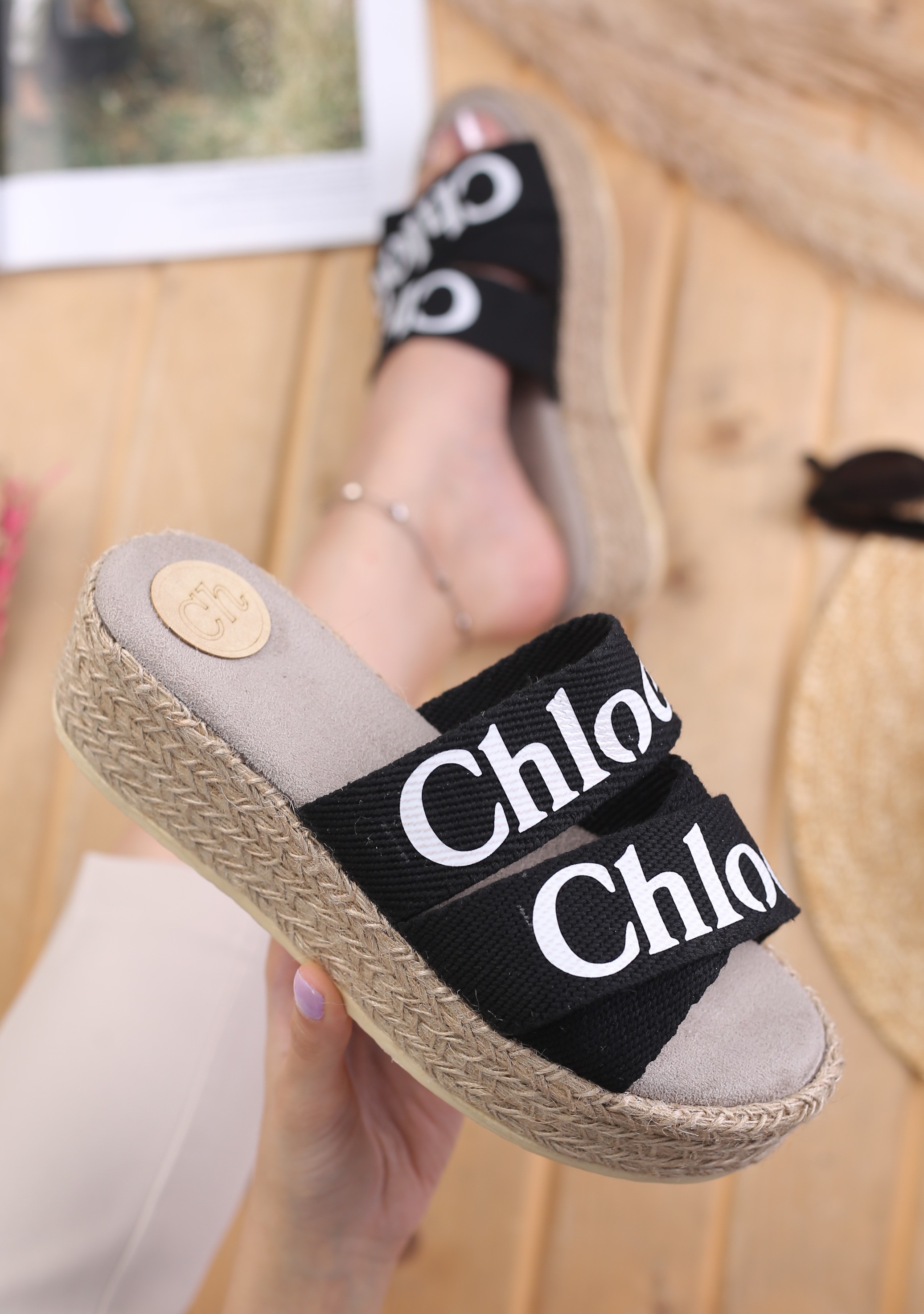 کفش صندل زنانه کنفی Chloe