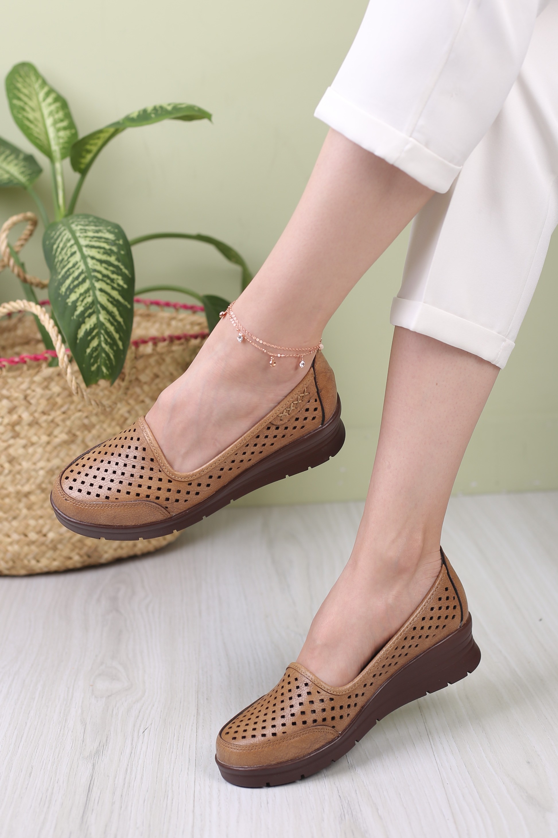 کفش پرسنلی زنانه نیلا