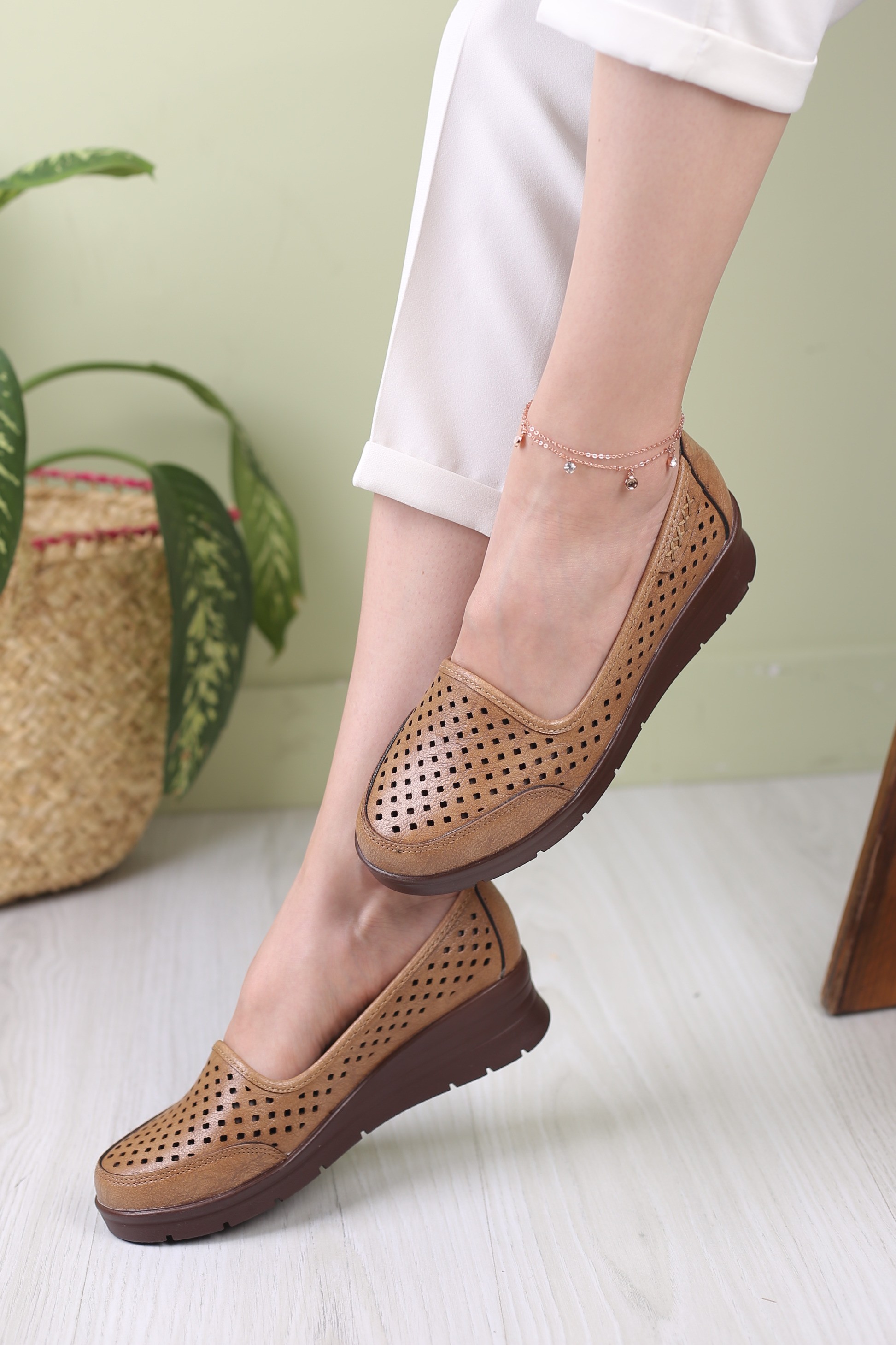 کفش پرسنلی زنانه نیلا