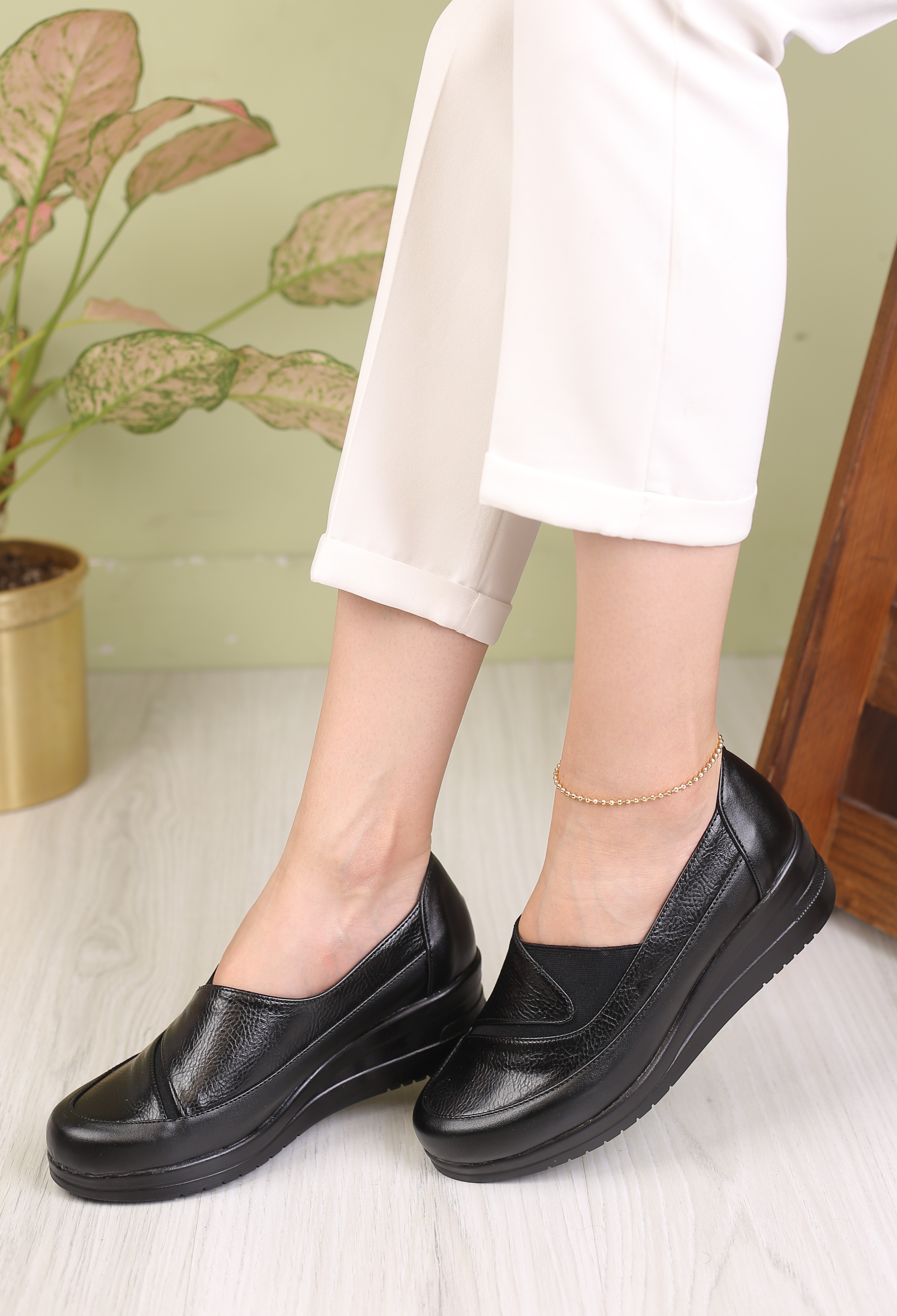 کفش پرسنلی زنانه موجی