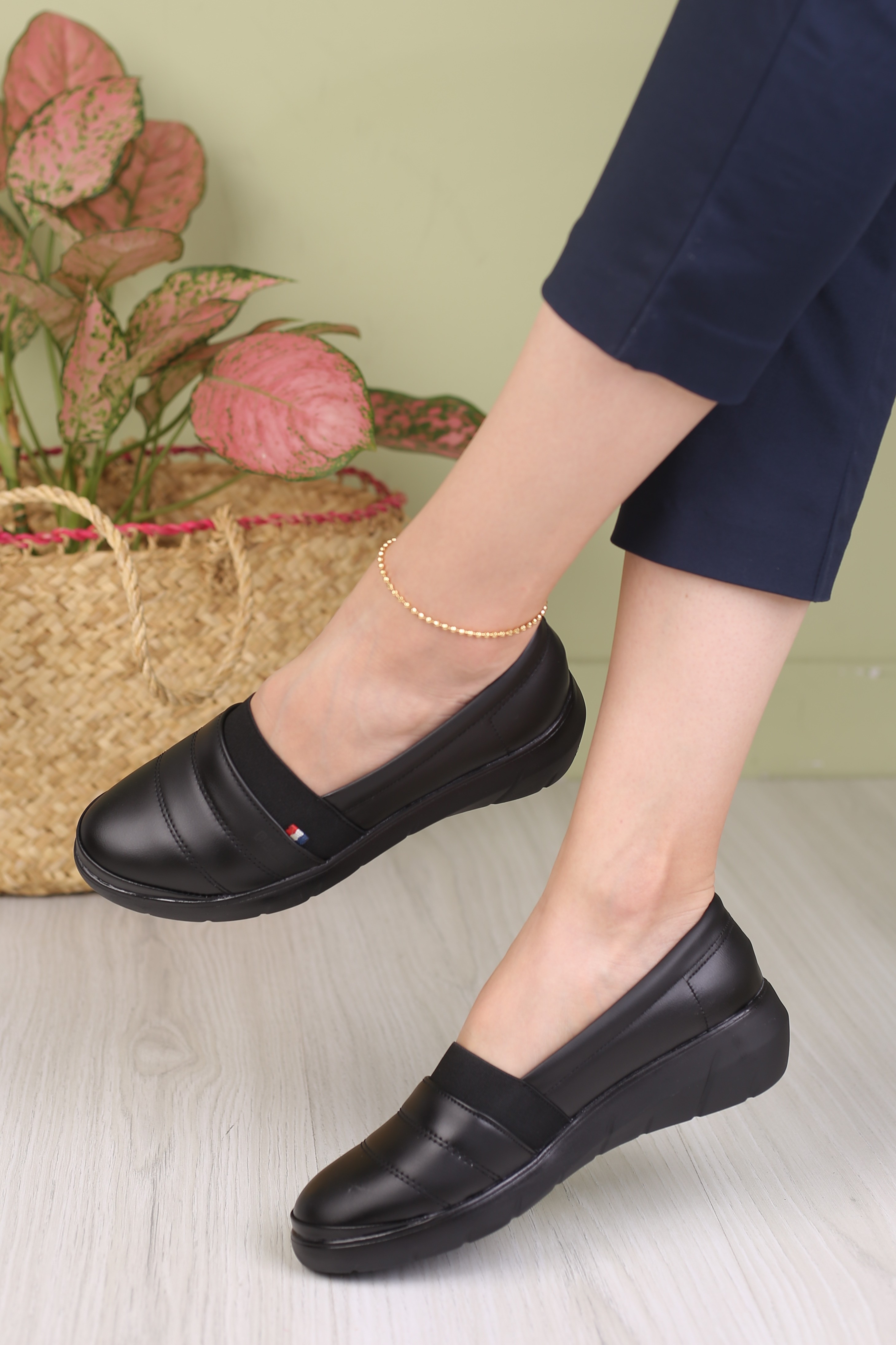 کفش پرسنلی زنانه پوما085