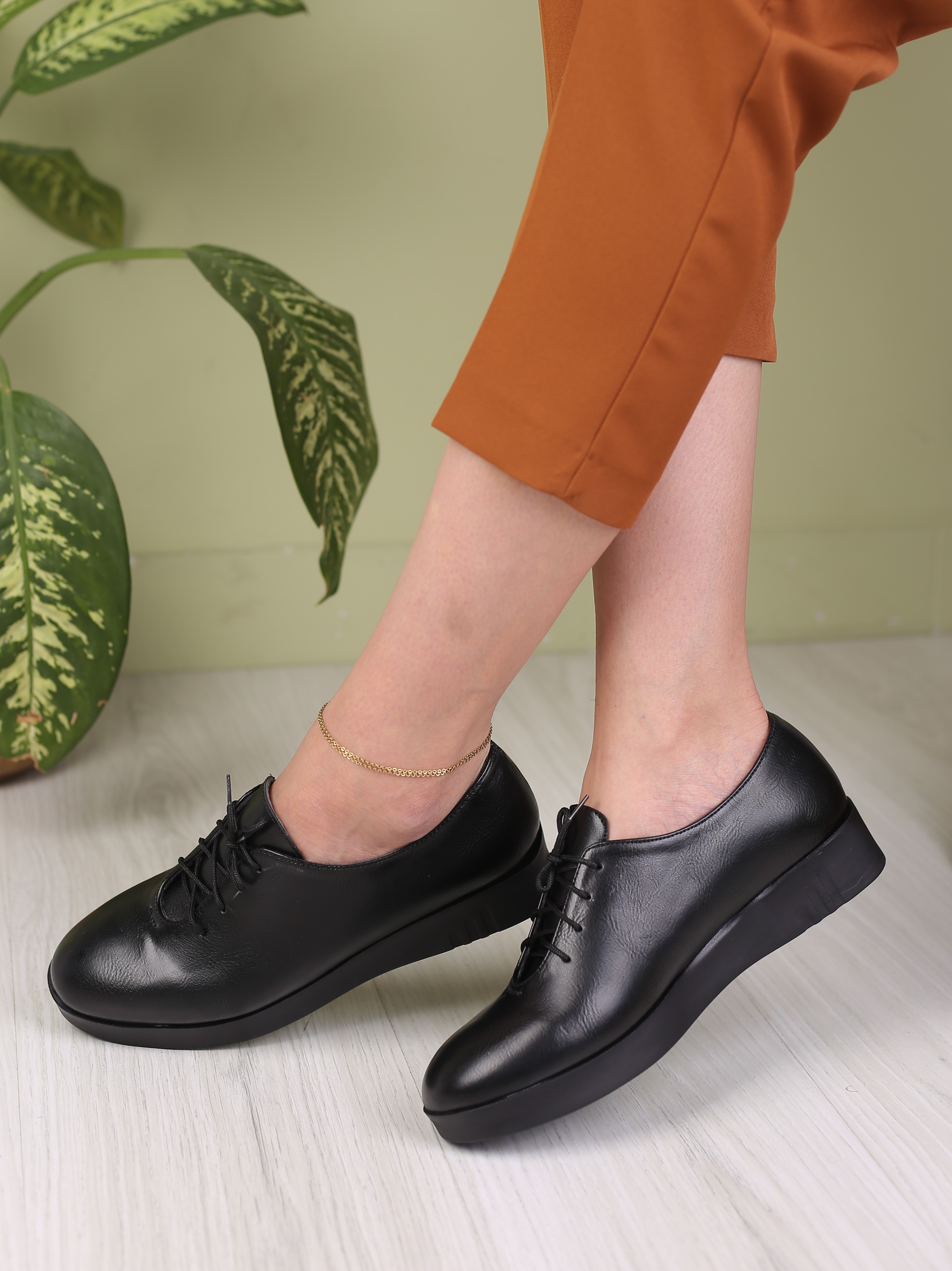 کفش پرسنلی زنانه آریانا