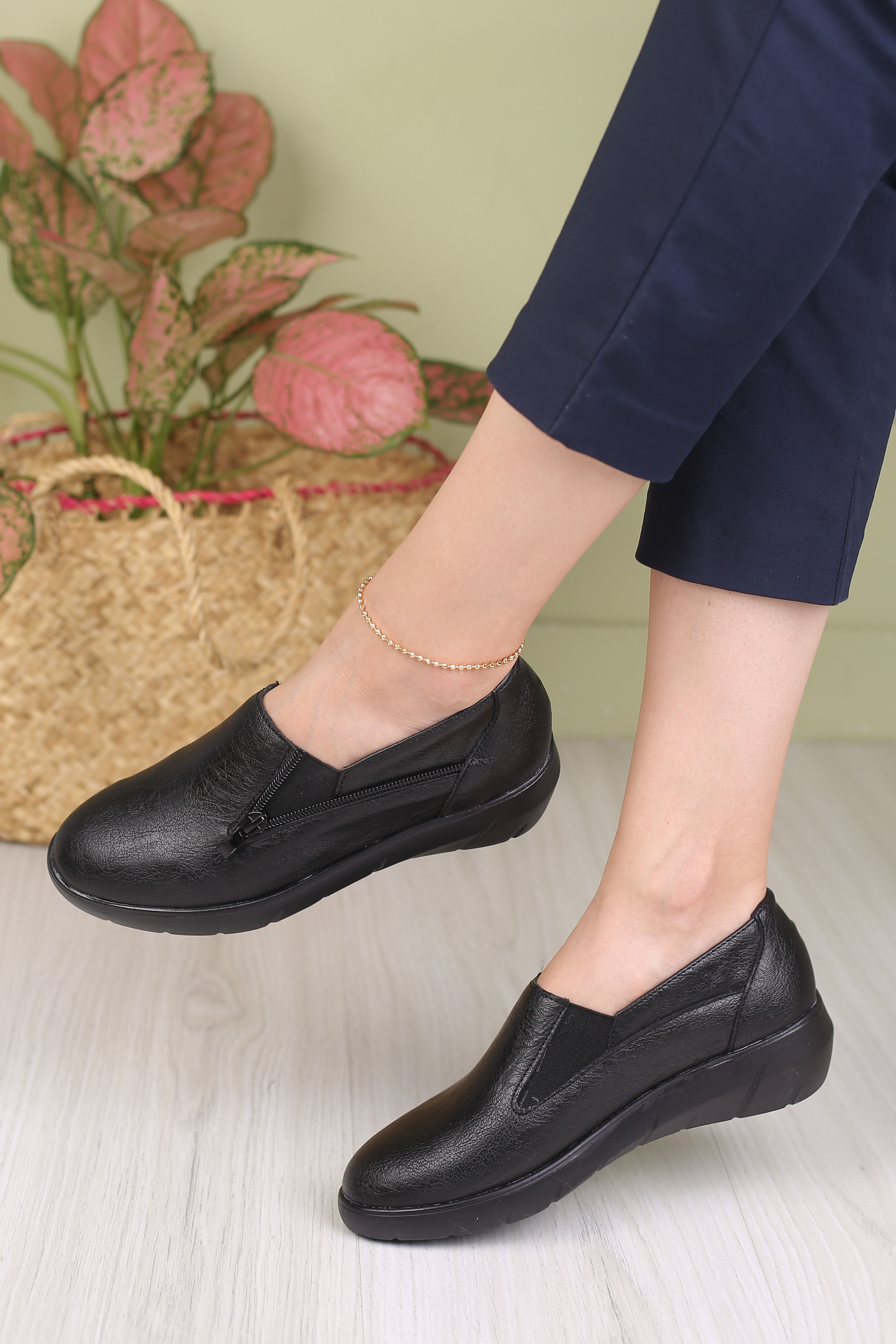 کفش پرسنلی زنانه ژیکو