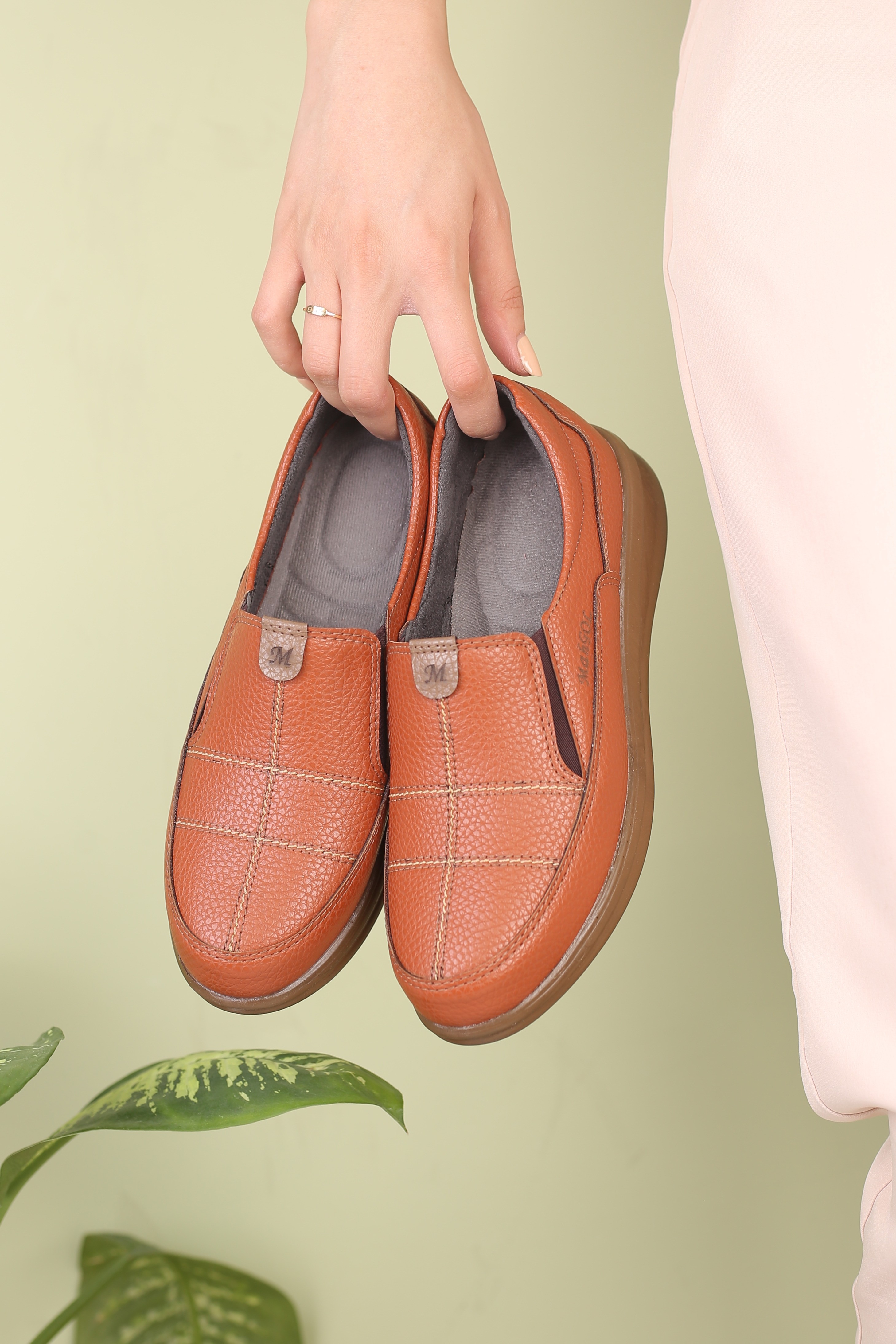 کفش پرسنلی زنانه مارال