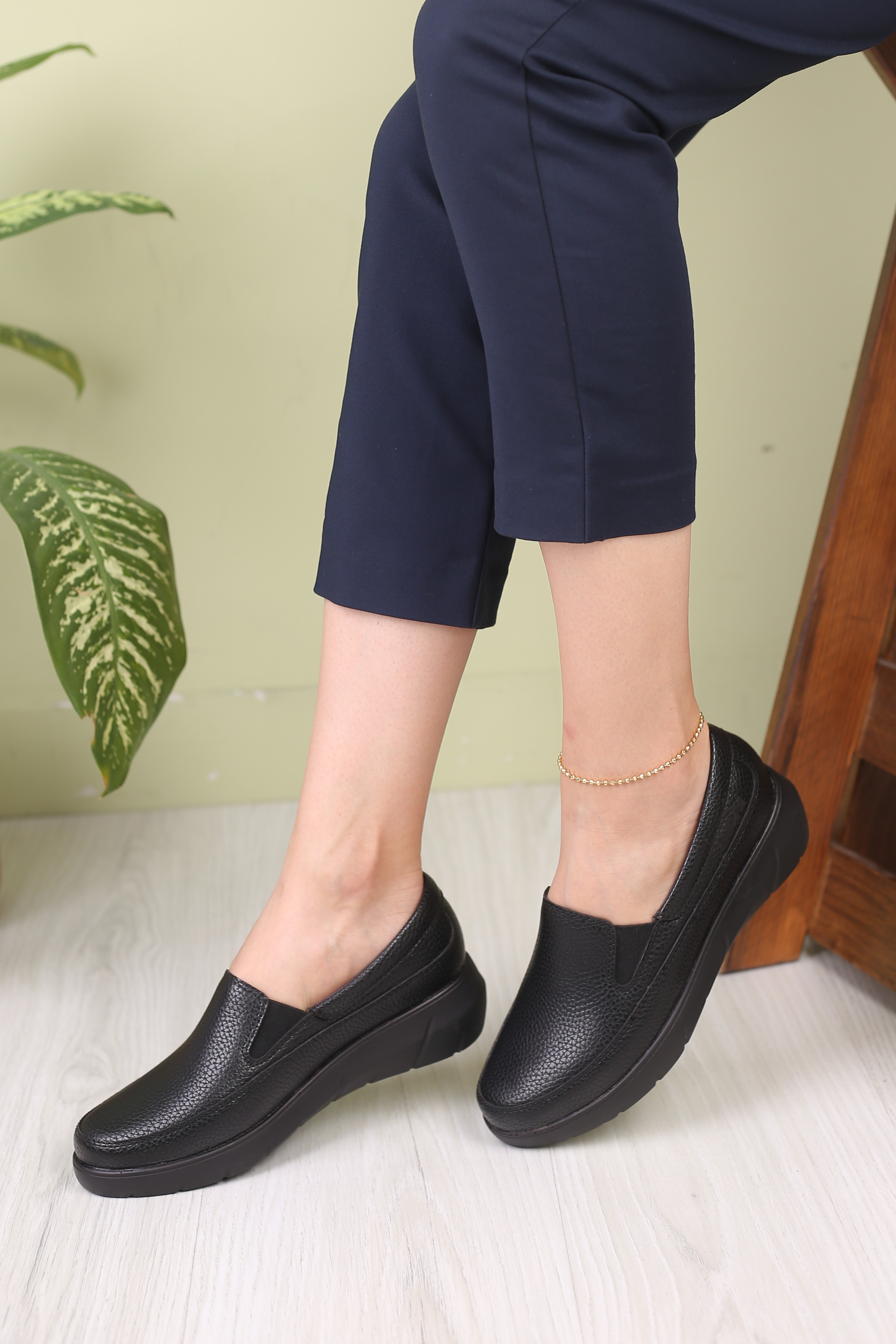 کفش پرسنلی زنانه تایسون