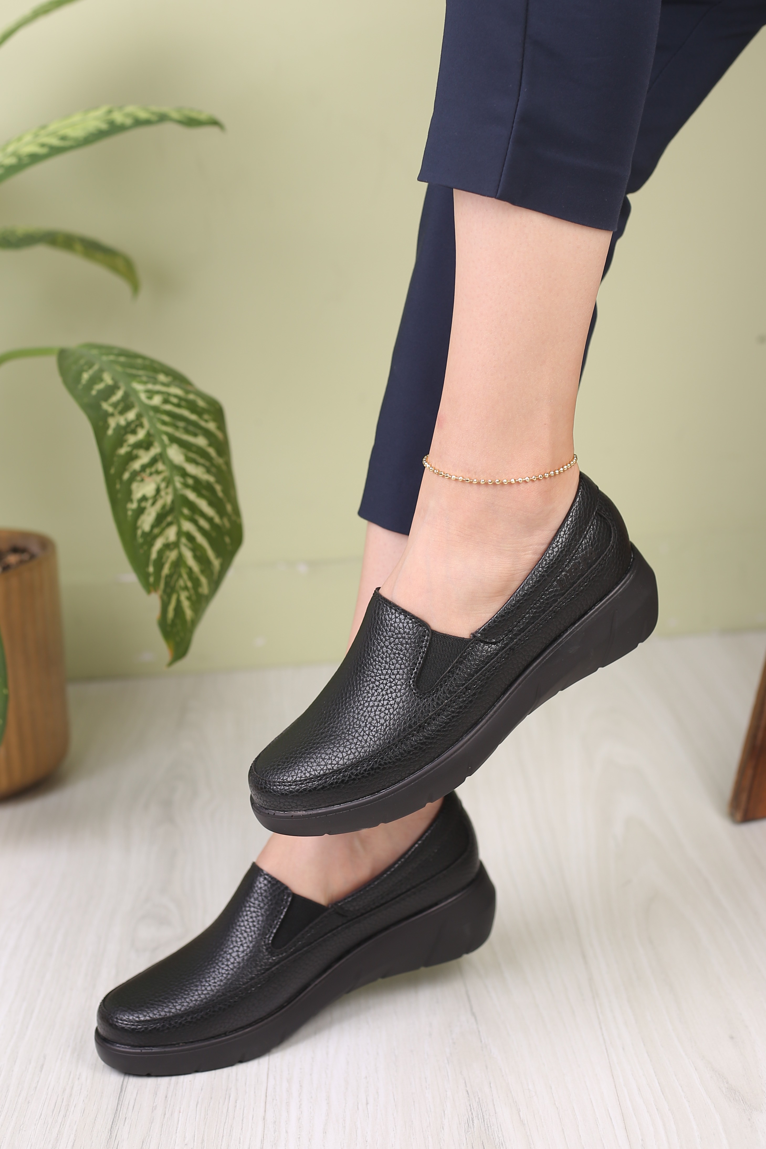 کفش پرسنلی زنانه تایسون