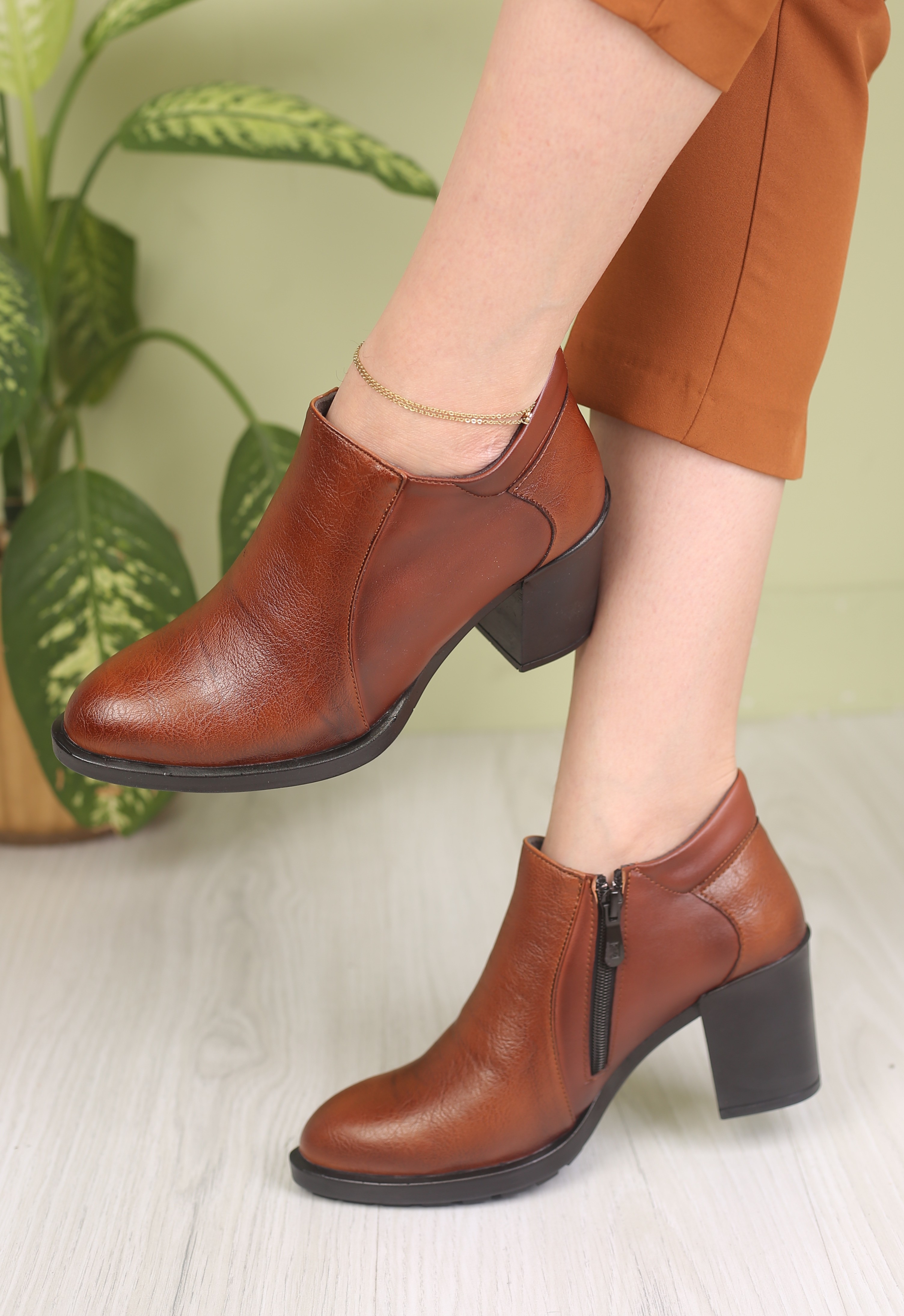 کفش زنانه پرسنلی پاشنه دار سامانتا