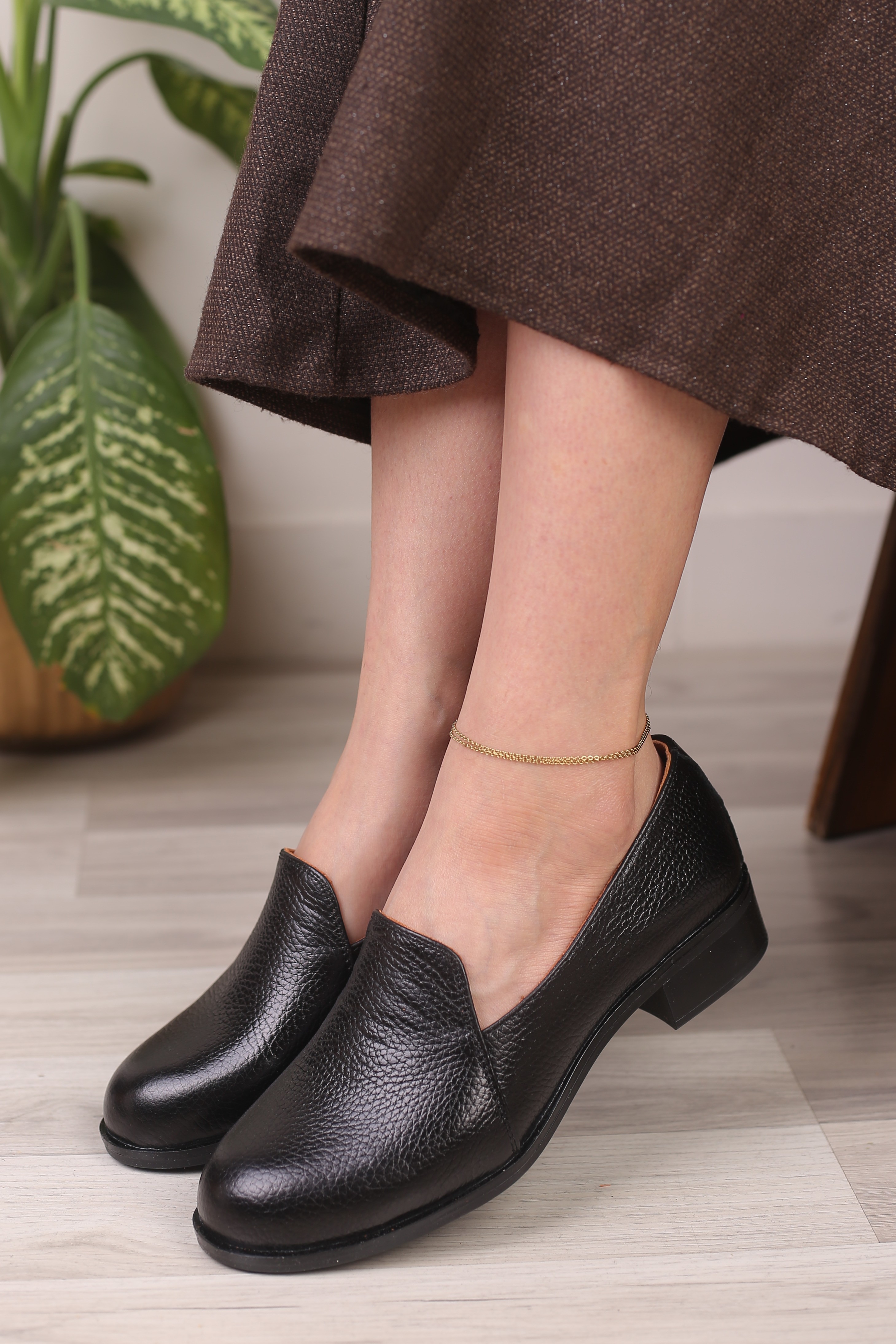 کفش چرم پرسنلی زنانه کد 234