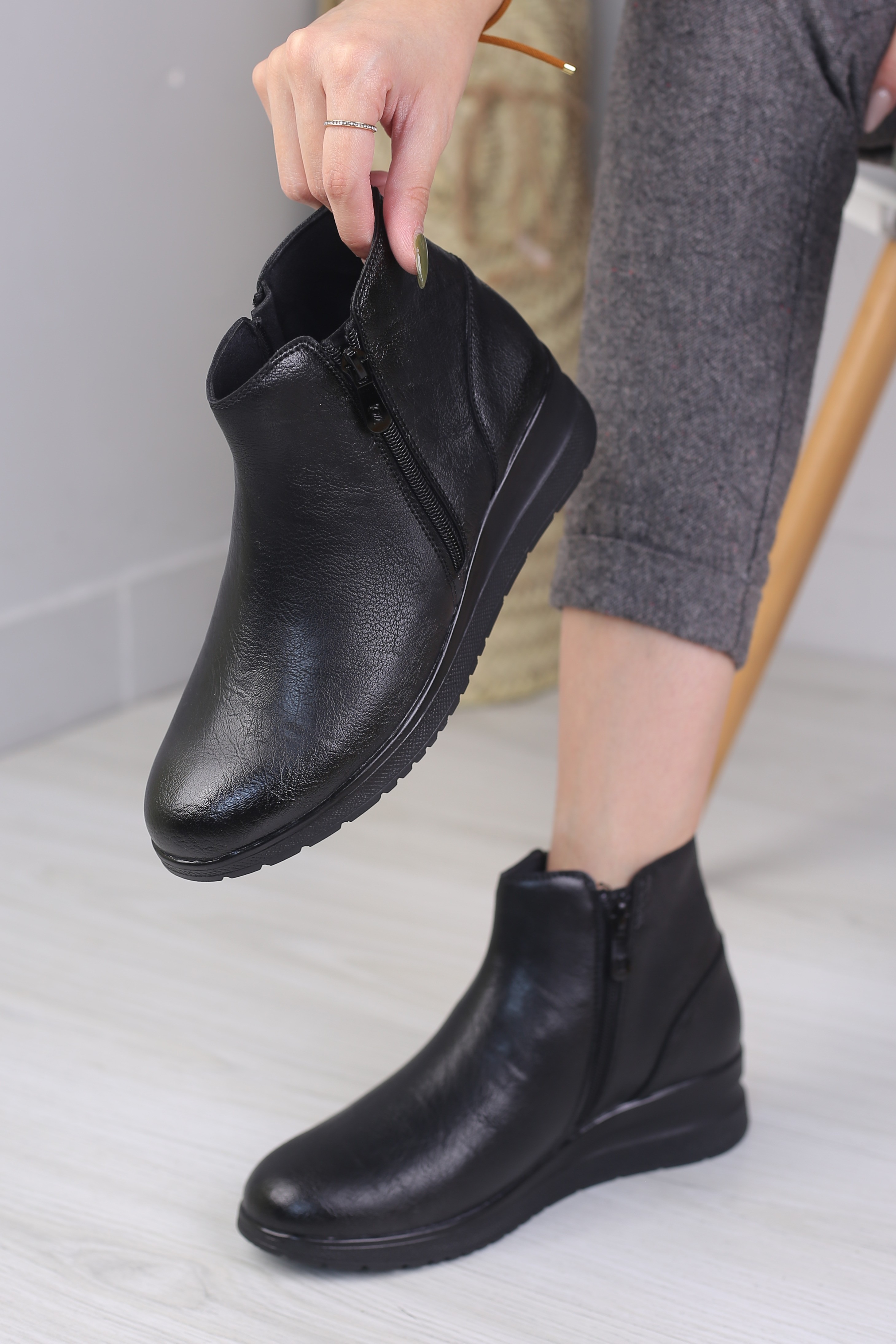 نیم بوت زنانه زیلان