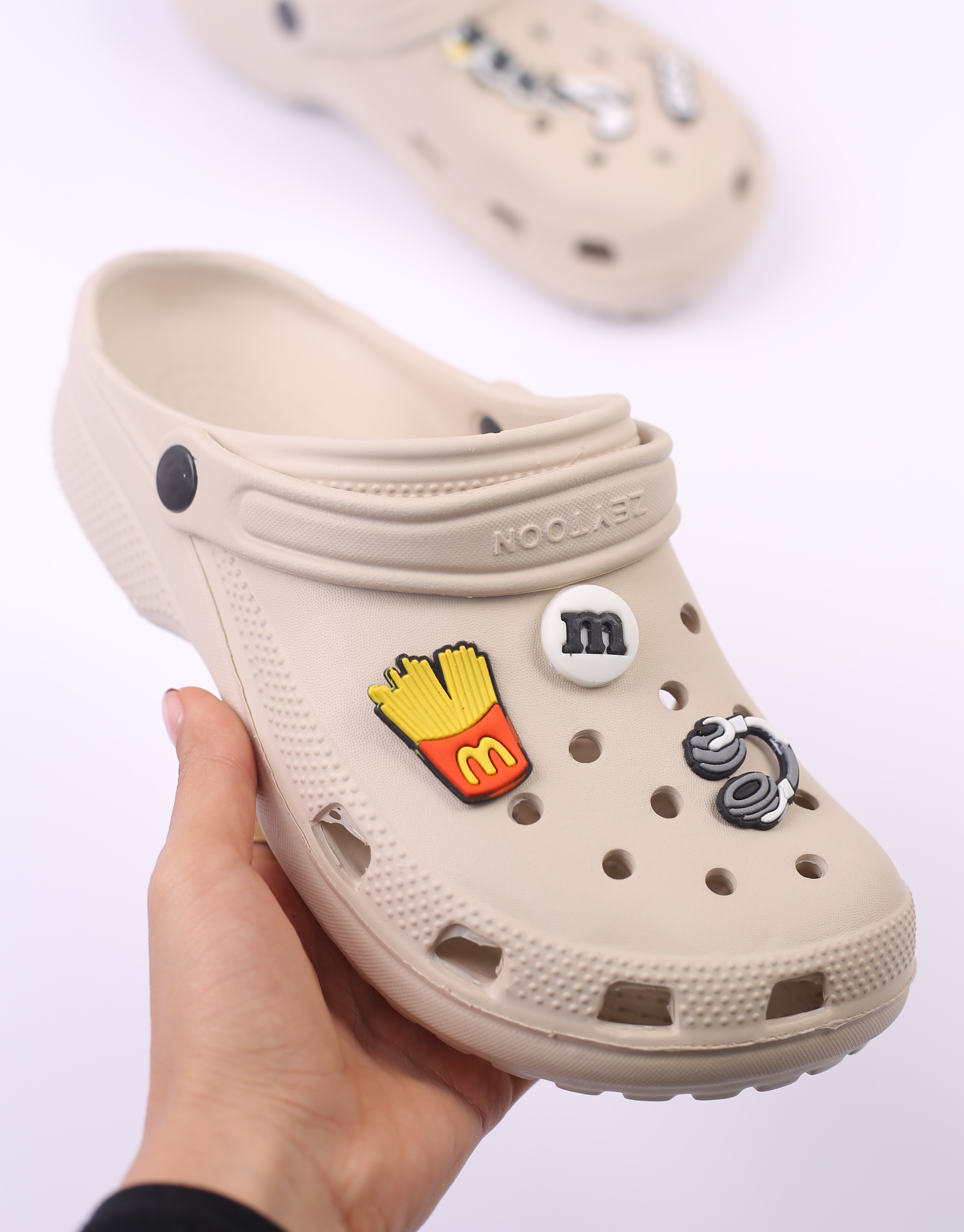 کفش صندل ست زنانه و مردانه رکابدار کراکس 2