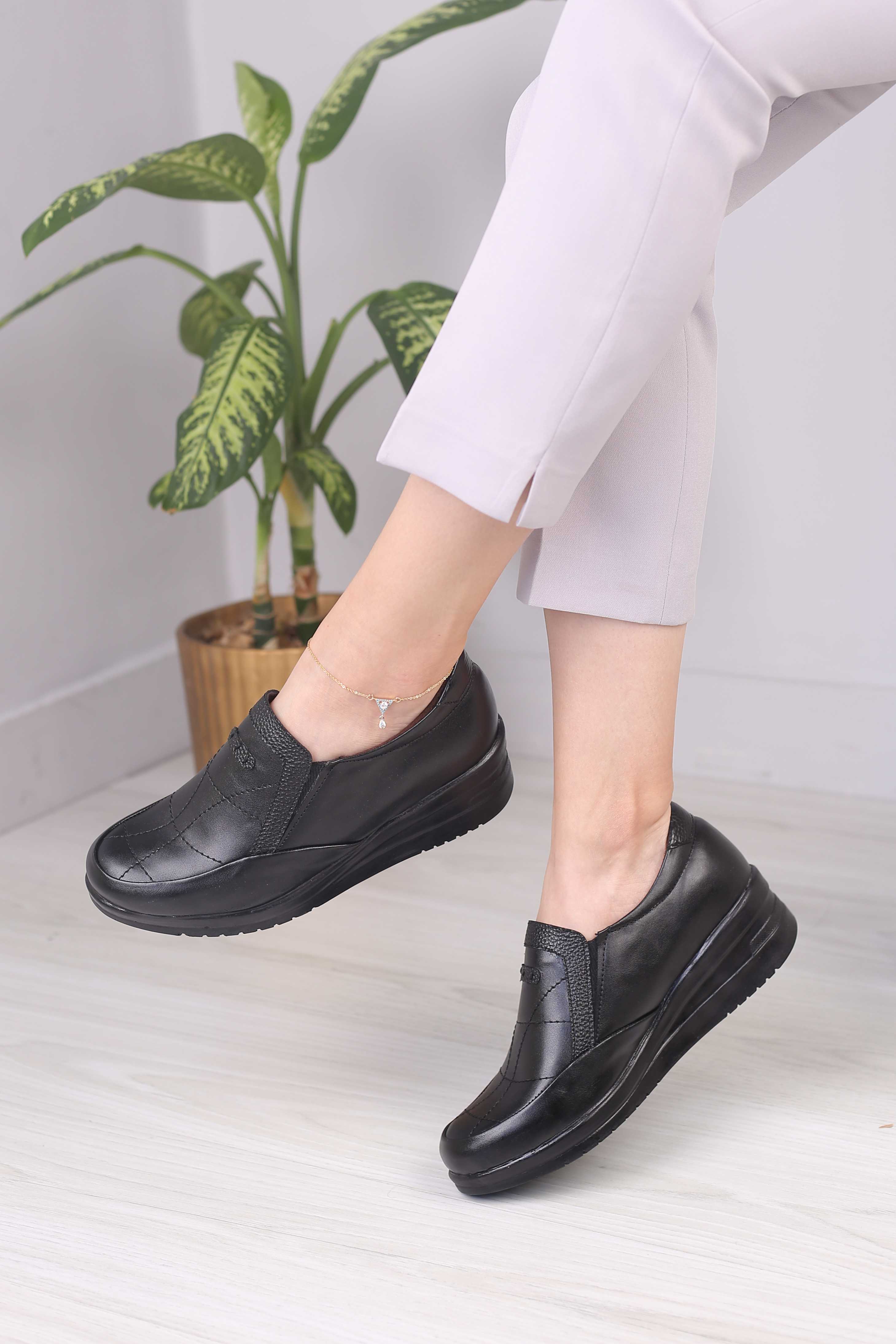 کفش پرسنلی زنانه دیانا تونلی