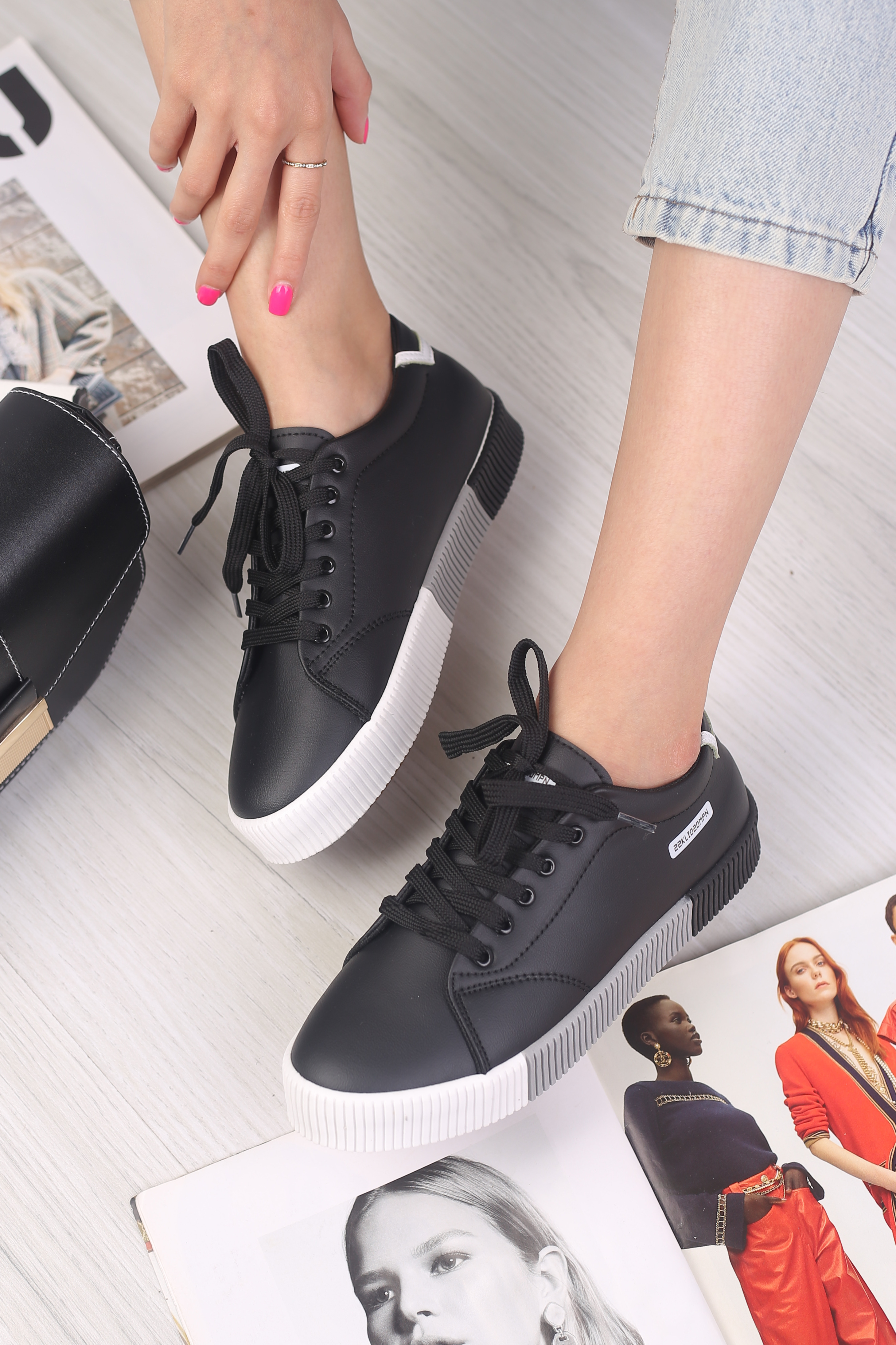 کفش اسپرت زنانه ونس پاسیل